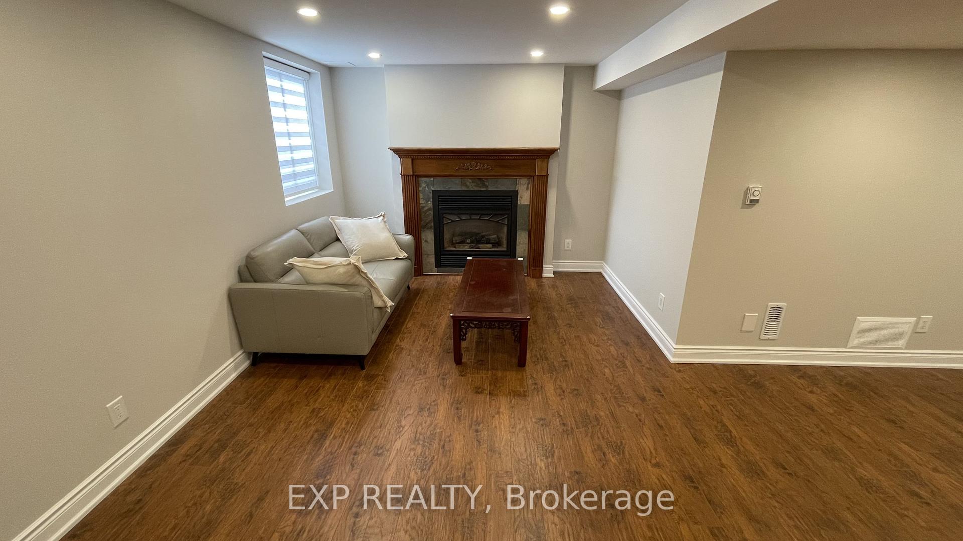 Photo 6 of Unit Basement, 94 Lensmith Drive, Aurora, Aurora Highlands — HOMEH