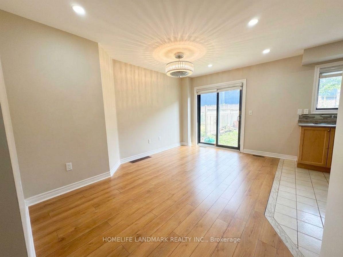 Photo 11 of 59 Checkerberry Crescent, Brampton, Sandringham-Wellington — HOMEH