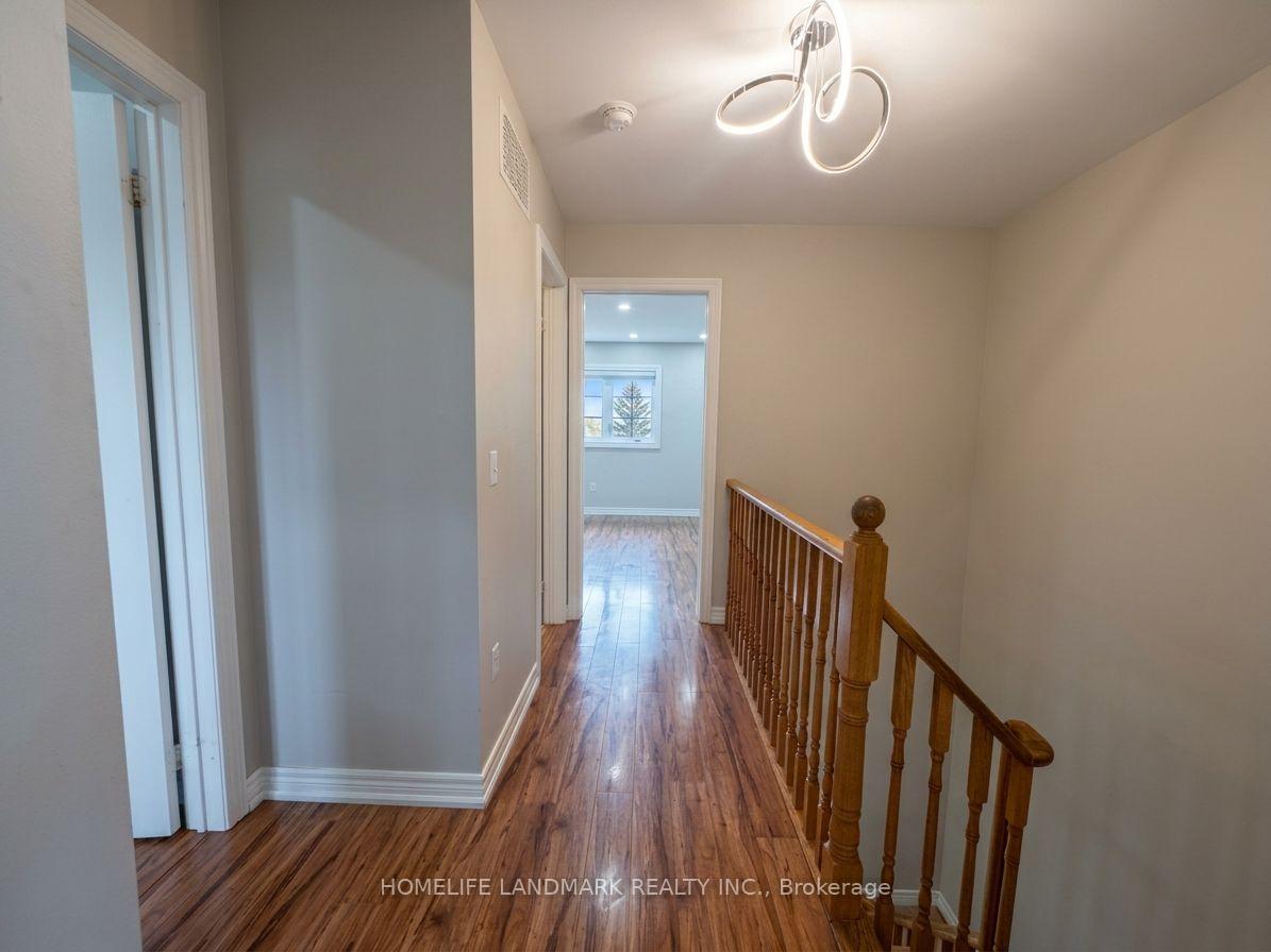 Photo 19 of 59 Checkerberry Crescent, Brampton, Sandringham-Wellington — HOMEH
