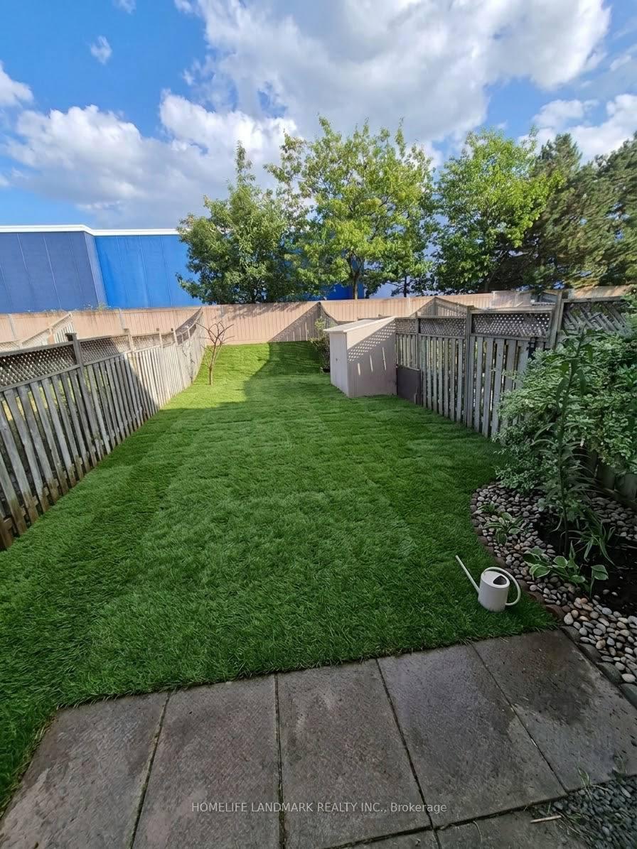 Photo 38 of 59 Checkerberry Crescent, Brampton, Sandringham-Wellington — HOMEH