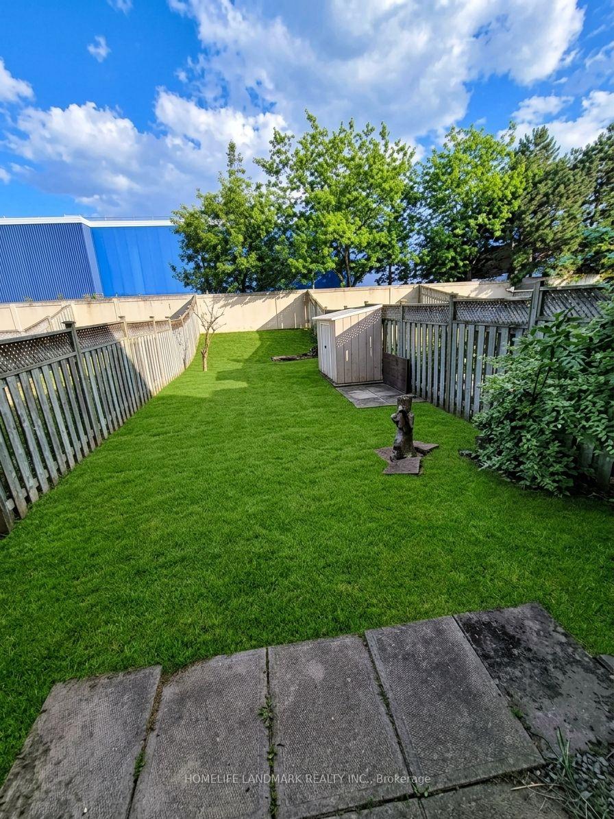 Photo 39 of 59 Checkerberry Crescent, Brampton, Sandringham-Wellington — HOMEH