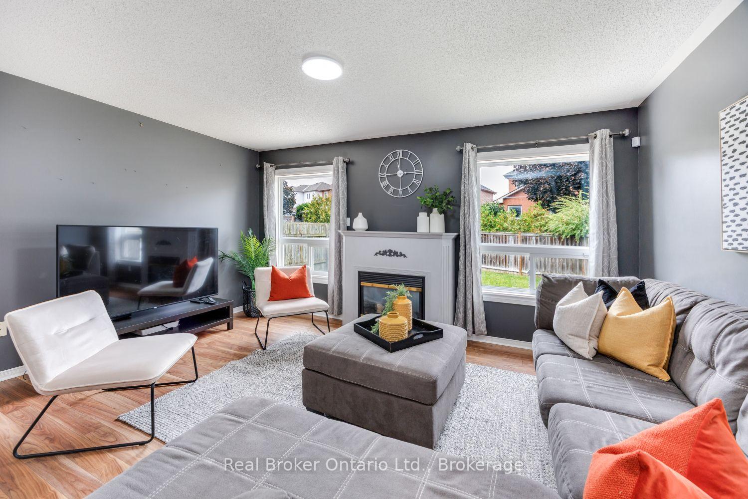 Photo 14 of 36 Bannister Street, Clarington, Bowmanville — HOMEH