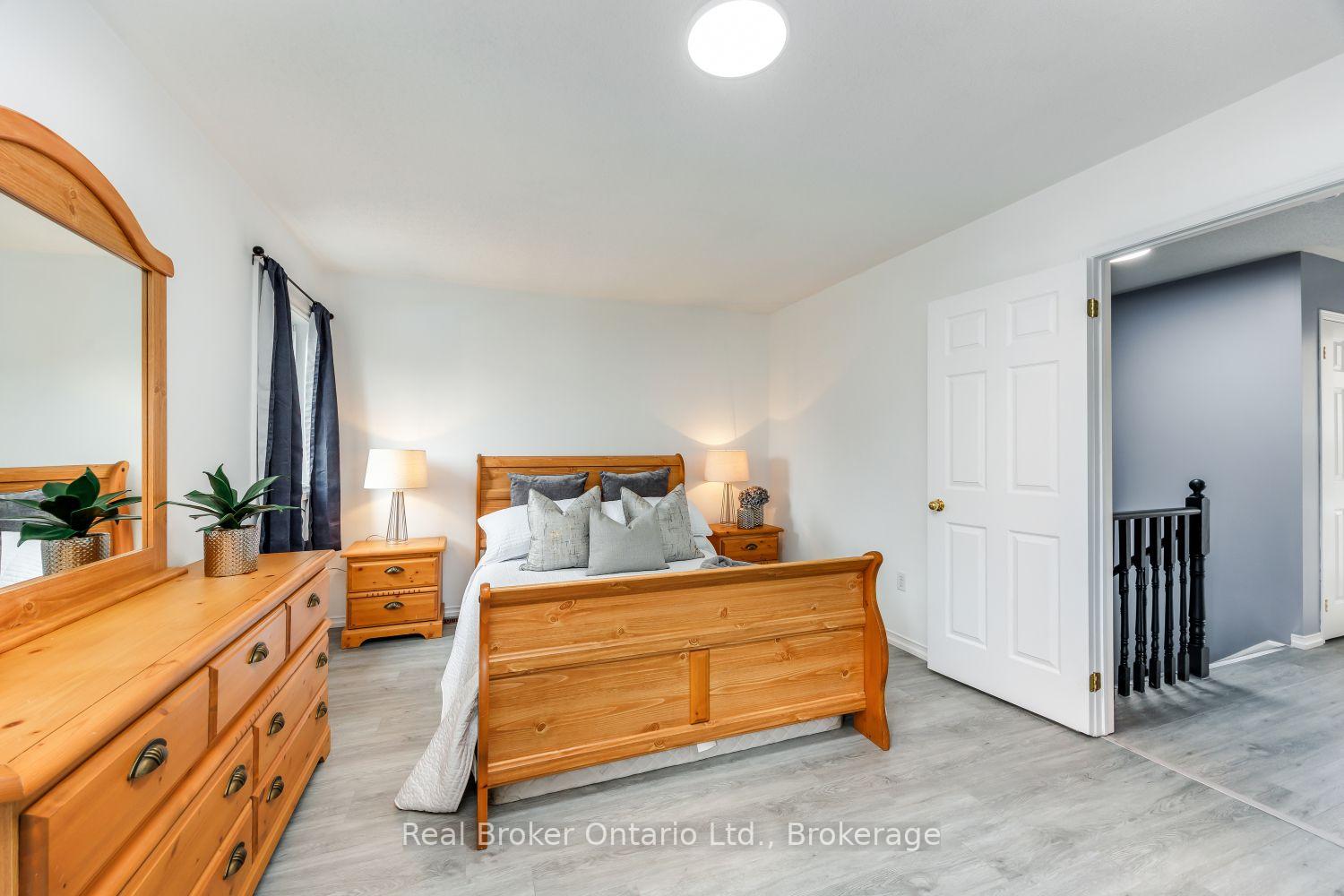 Photo 19 of 36 Bannister Street, Clarington, Bowmanville — HOMEH