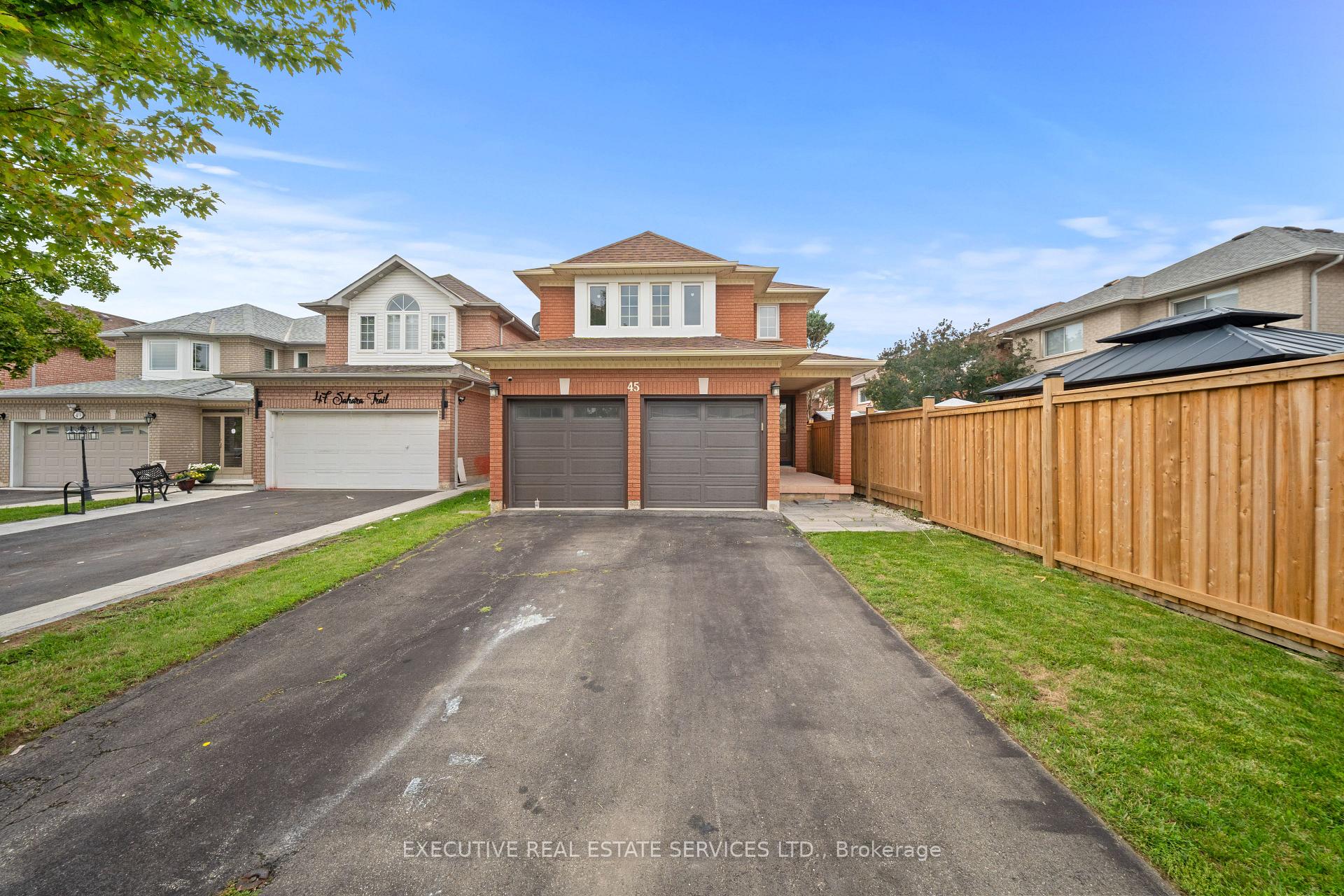 Photo 3 of 45 Sahara Trail, Brampton, Sandringham-Wellington — HOMEH