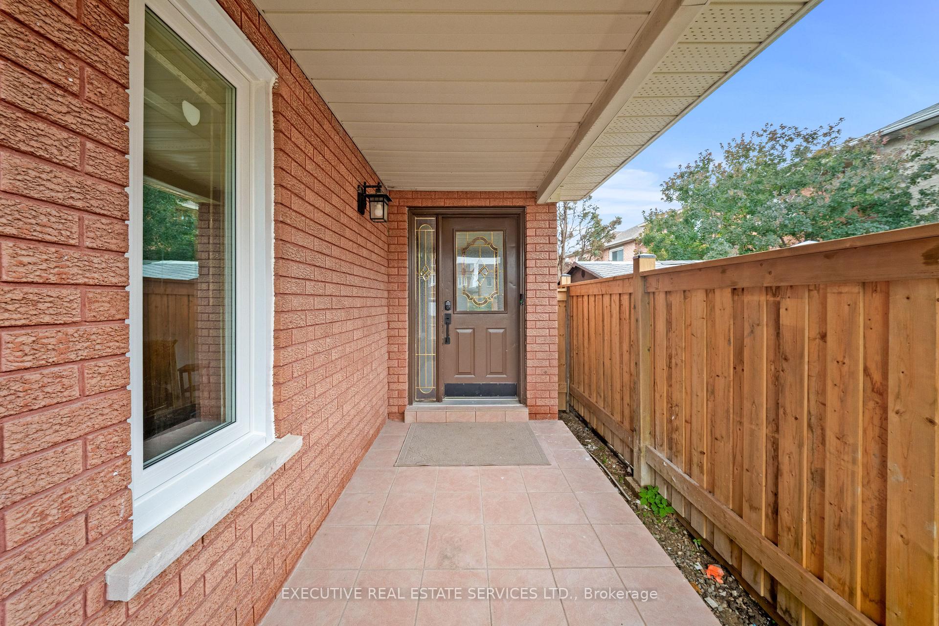 Photo 6 of 45 Sahara Trail, Brampton, Sandringham-Wellington — HOMEH