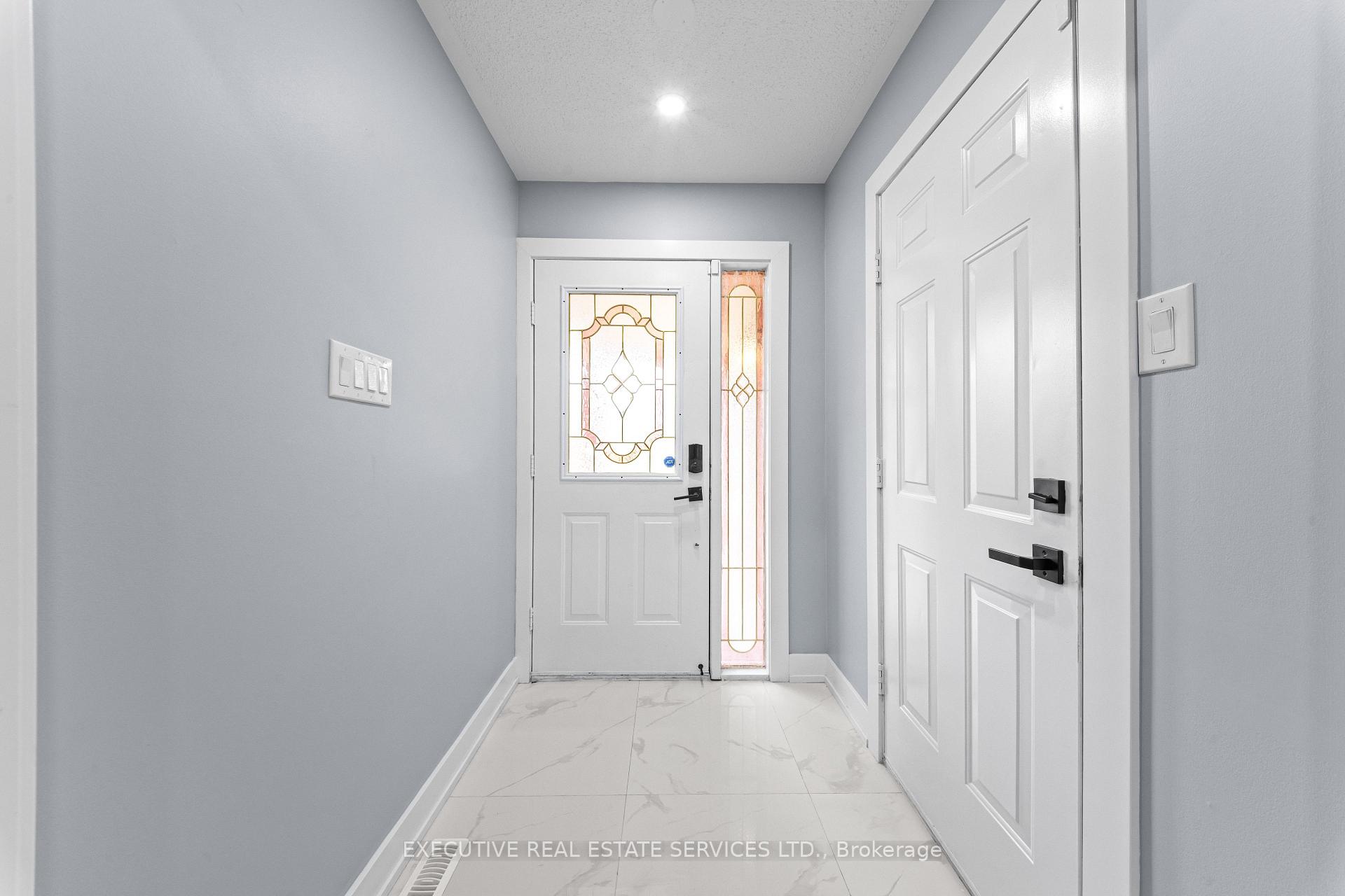 Photo 7 of 45 Sahara Trail, Brampton, Sandringham-Wellington — HOMEH