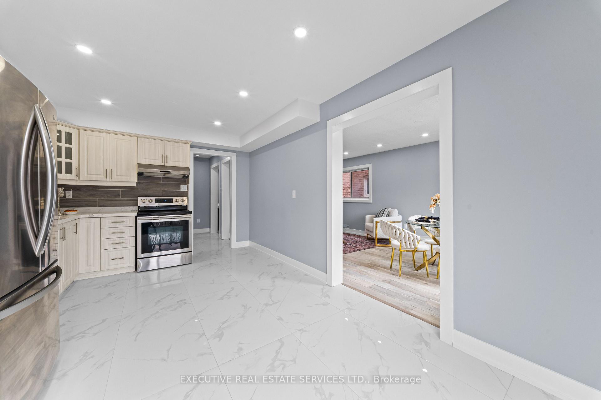 Photo 19 of 45 Sahara Trail, Brampton, Sandringham-Wellington — HOMEH