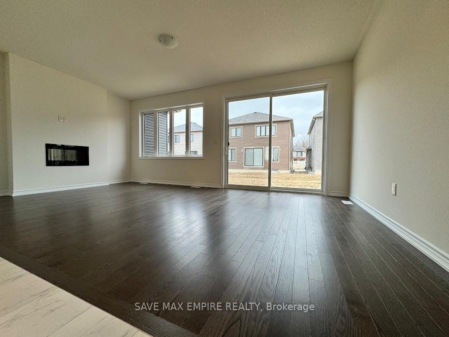 Photo 7 of 71 Sun Valley Avenue, Wasaga Beach — HOMEH