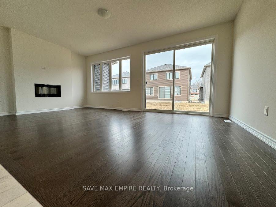 Photo 8 of 71 Sun Valley Avenue, Wasaga Beach — HOMEH