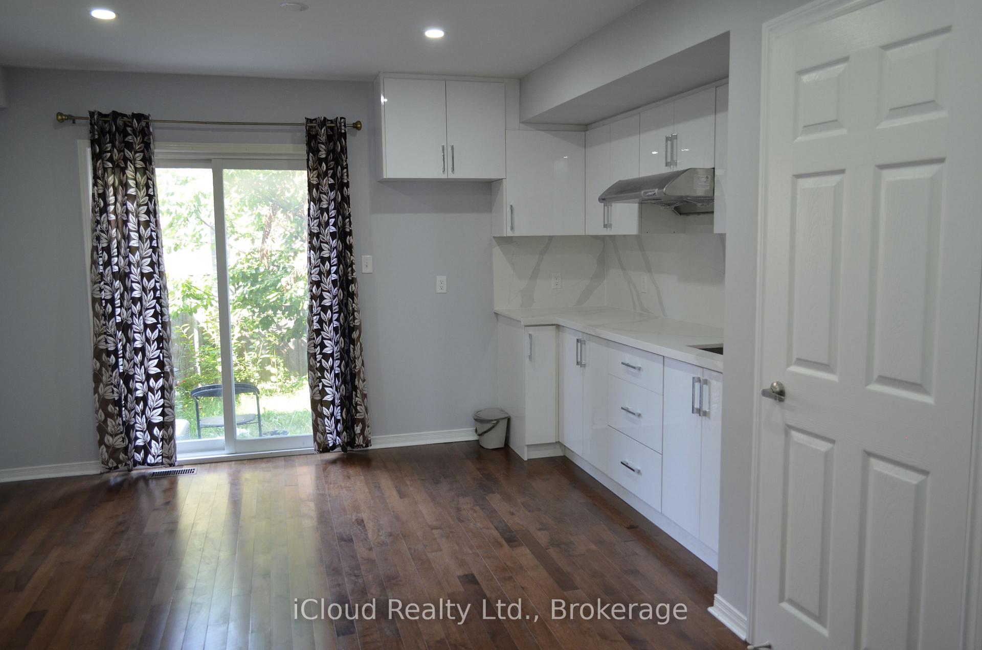 Photo 2 of Unit Studio, 319 Aspendale Crescent, Mississauga, Meadowvale Village — HOMEH