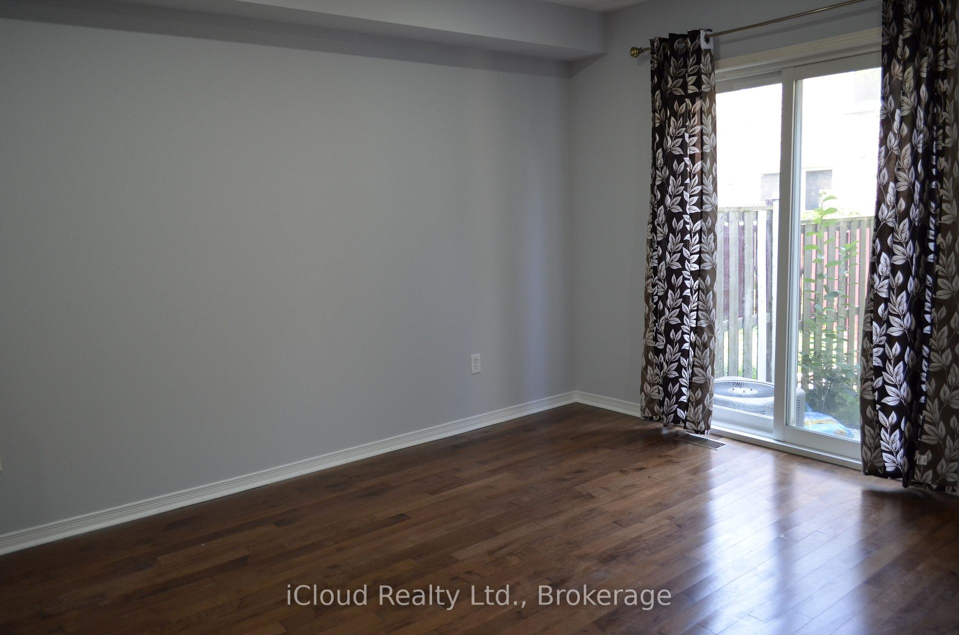 Photo 4 of Unit Studio, 319 Aspendale Crescent, Mississauga, Meadowvale Village — HOMEH