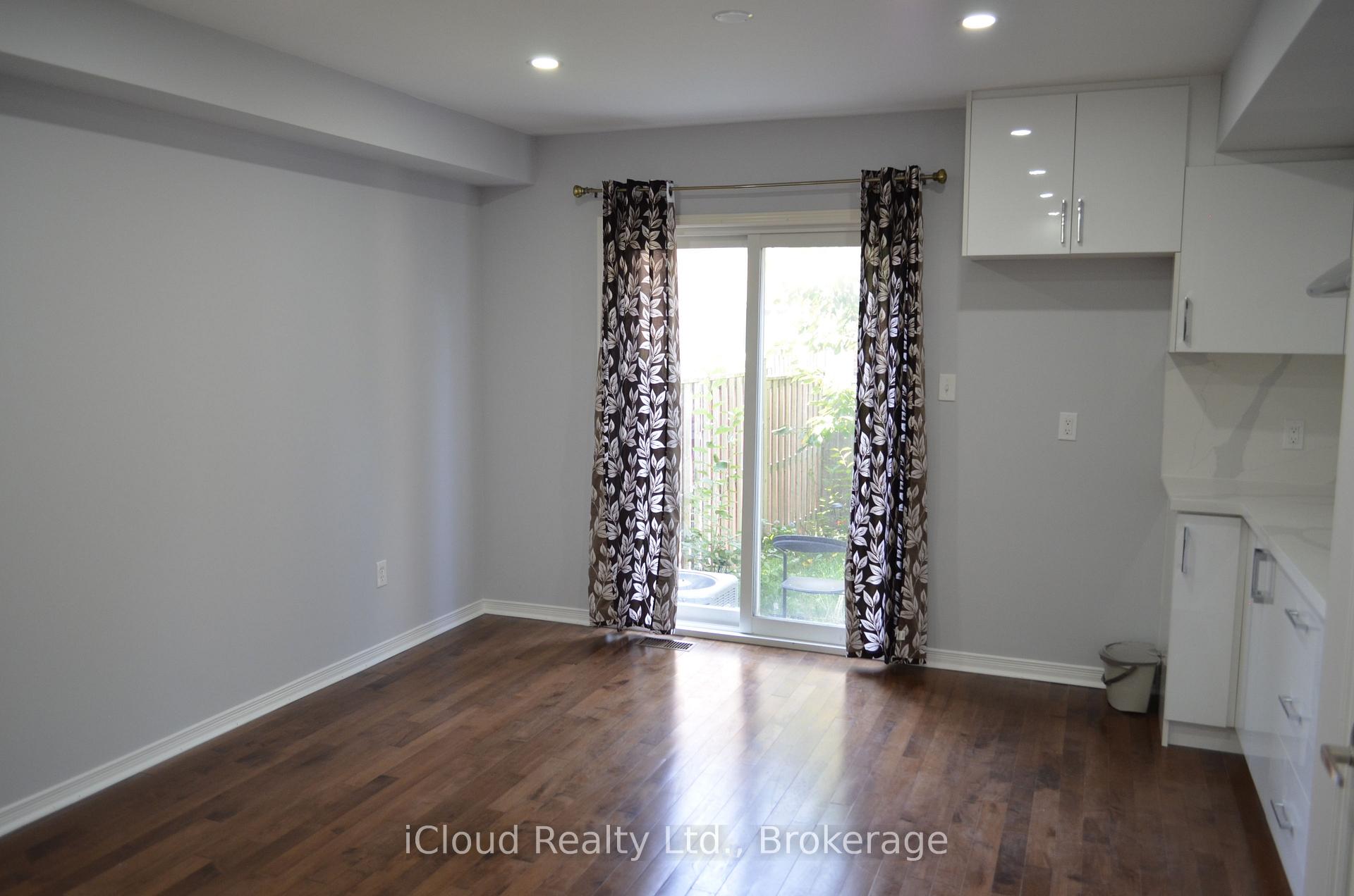 Photo 6 of Unit Studio, 319 Aspendale Crescent, Mississauga, Meadowvale Village — HOMEH