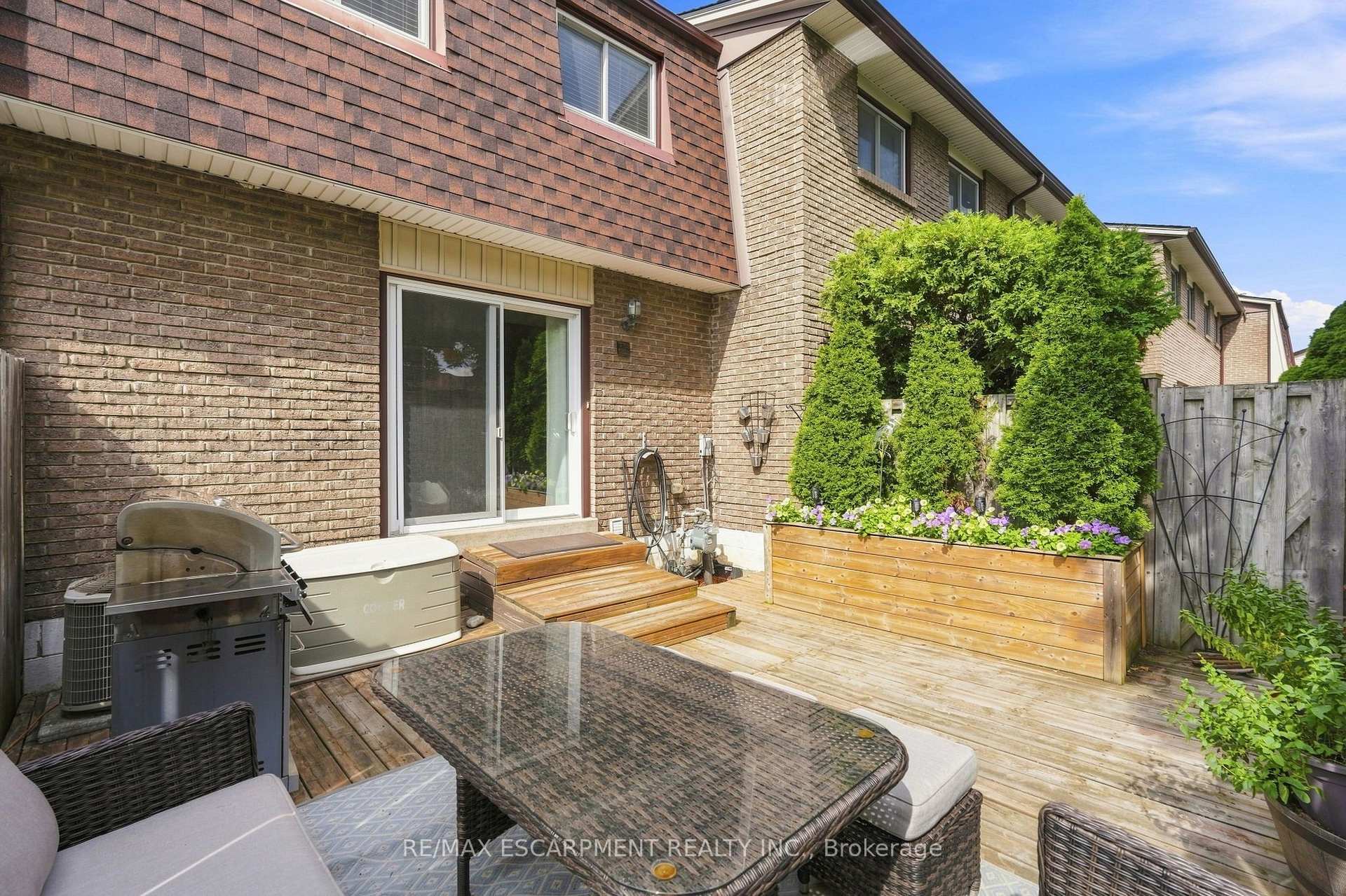 Photo 36 of Unit 50, 1115 Paramount Drive, Hamilton, Stoney Creek — HOMEH