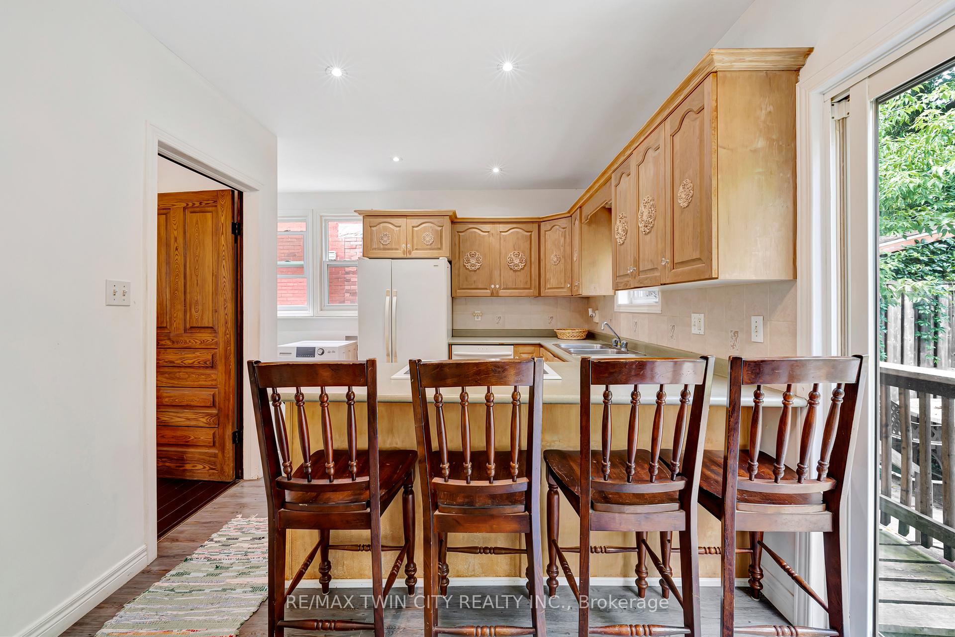 Photo 14 of 42 Shanley Street, Waterloo, Mount Hope Huron Park — HOMEH