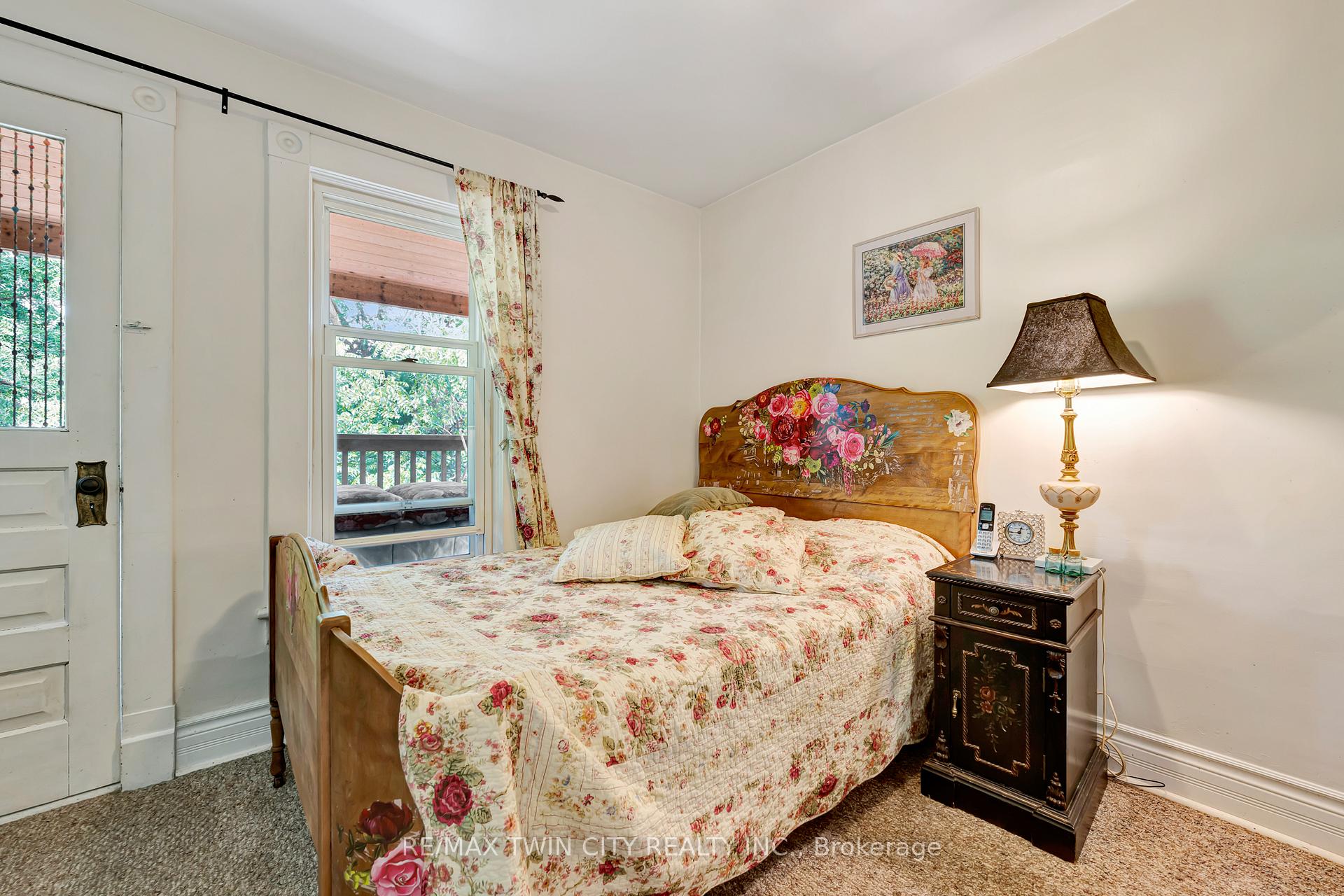 Photo 24 of 42 Shanley Street, Waterloo, Mount Hope Huron Park — HOMEH