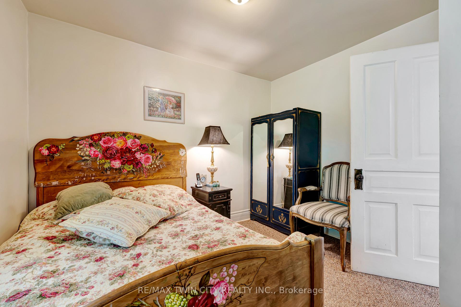 Photo 25 of 42 Shanley Street, Waterloo, Mount Hope Huron Park — HOMEH