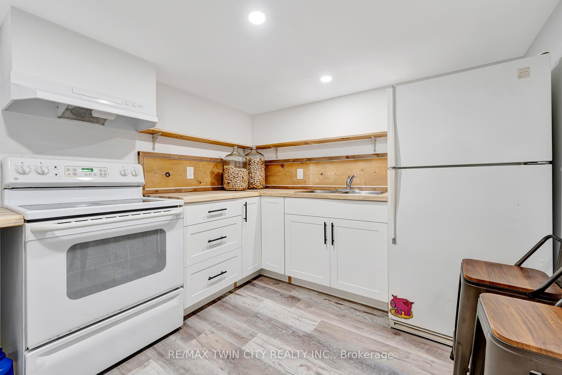 Photo 31 of 42 Shanley Street, Waterloo, Mount Hope Huron Park — HOMEH