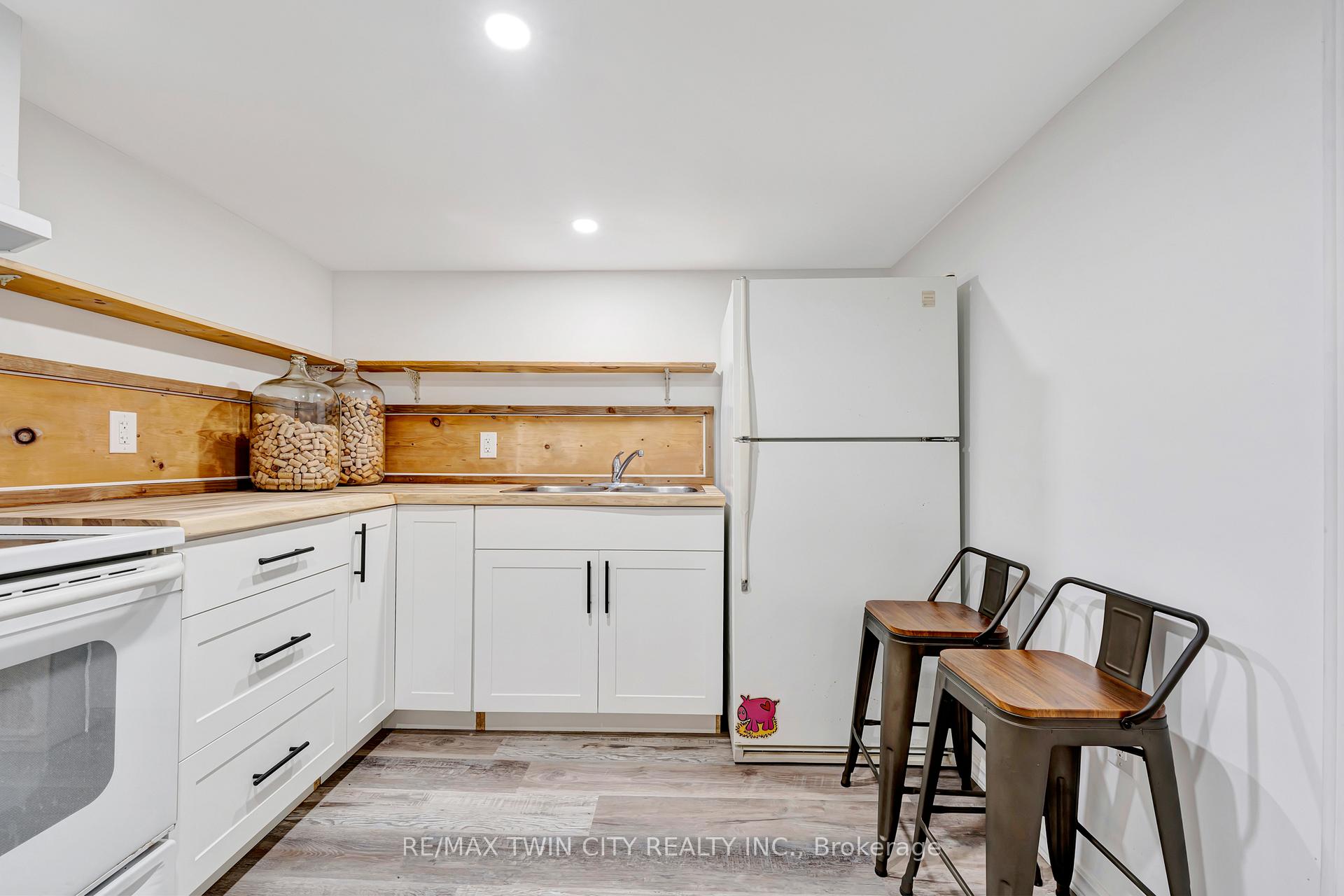 Photo 32 of 42 Shanley Street, Waterloo, Mount Hope Huron Park — HOMEH
