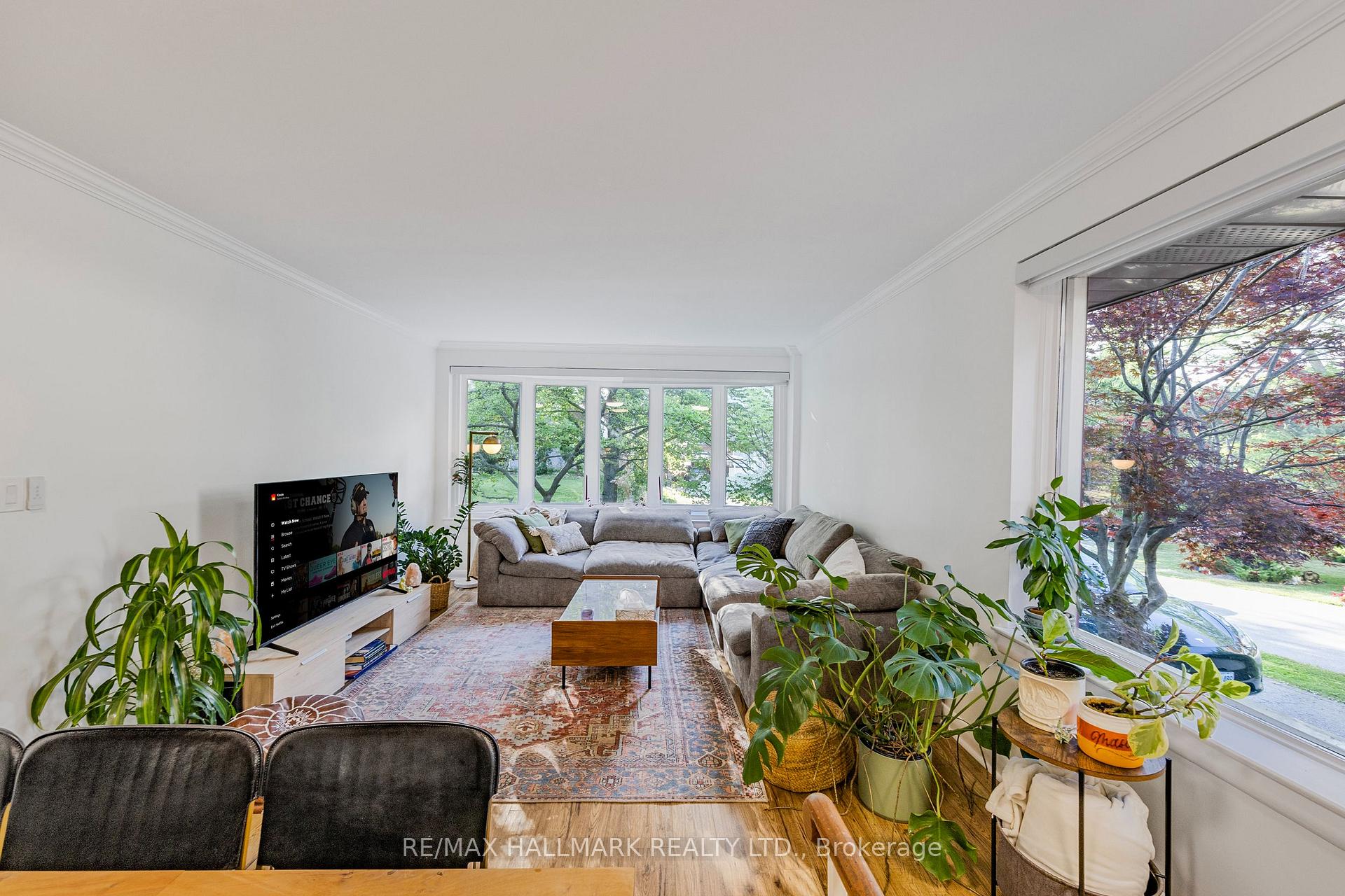 Photo 9 of 80 Berkinshaw Crescent, North York, Banbury-Don Mills — HOMEH