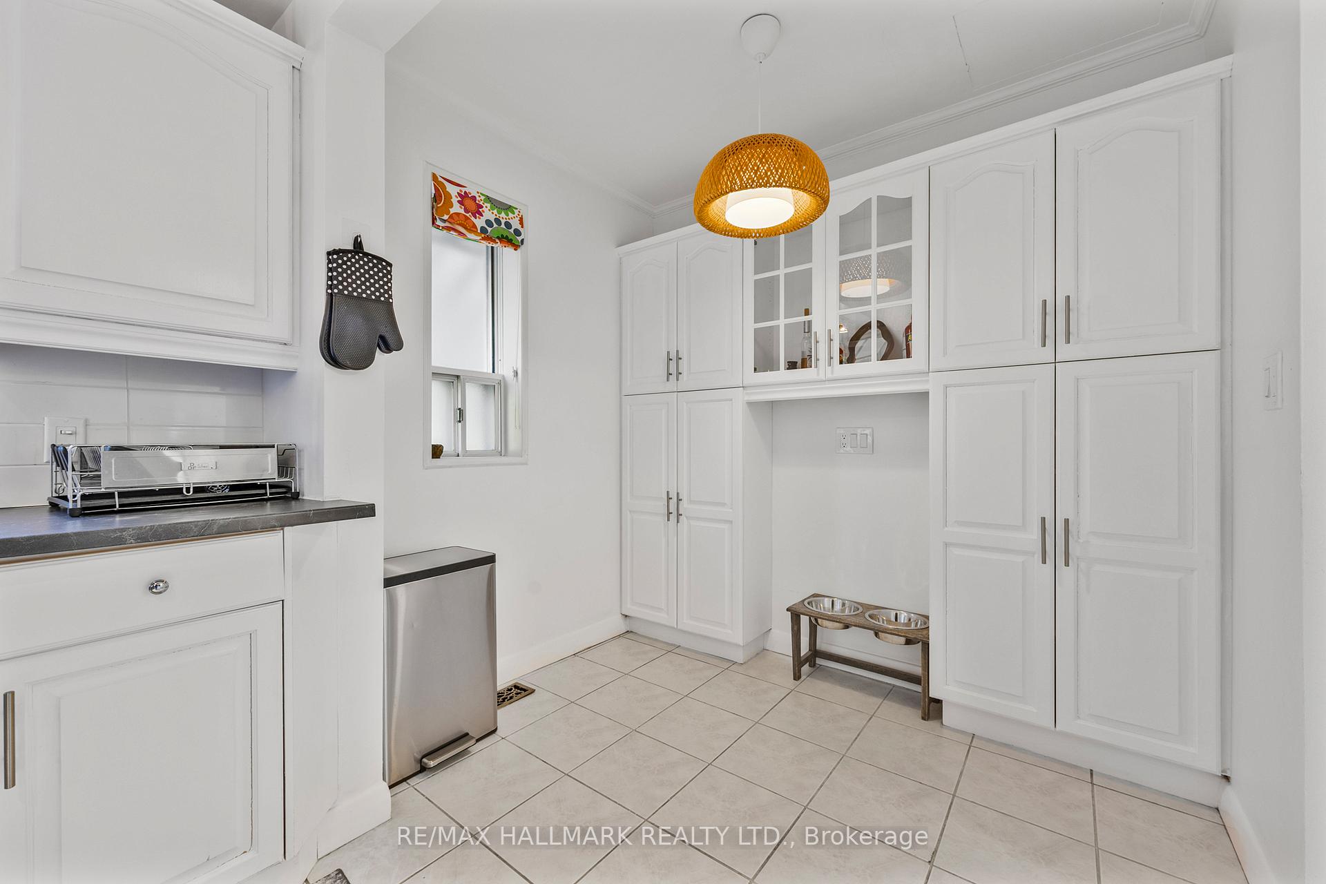 Photo 15 of 80 Berkinshaw Crescent, North York, Banbury-Don Mills — HOMEH