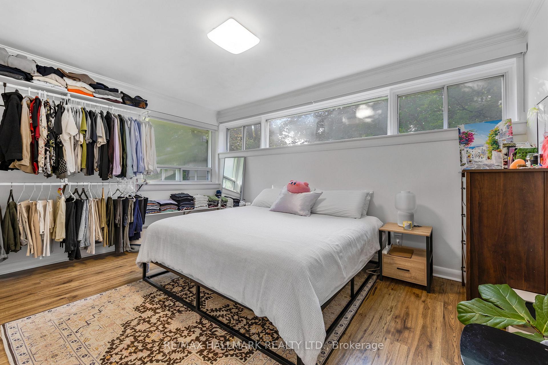 Photo 21 of 80 Berkinshaw Crescent, North York, Banbury-Don Mills — HOMEH