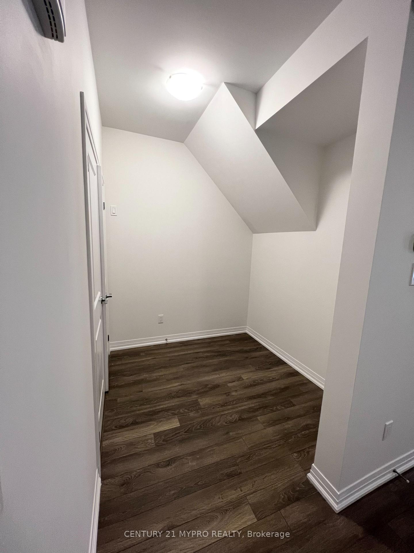Photo 9 of Unit 601, 2635 William Jackson Drive, Pickering, Duffin Heights — HOMEH