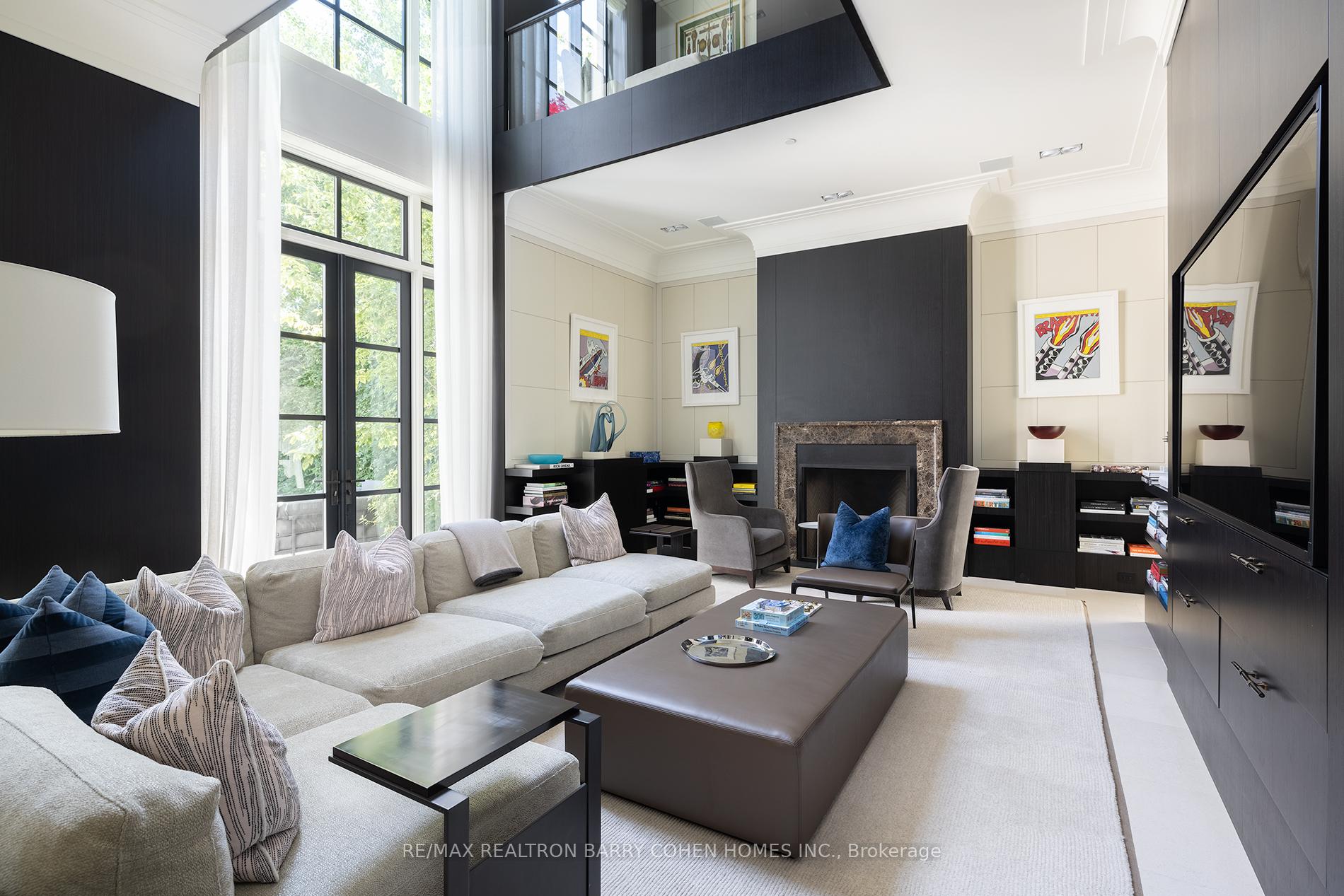 Photo 14 of 17 Ardwold Gate, Toronto, Casa Loma — HOMEH