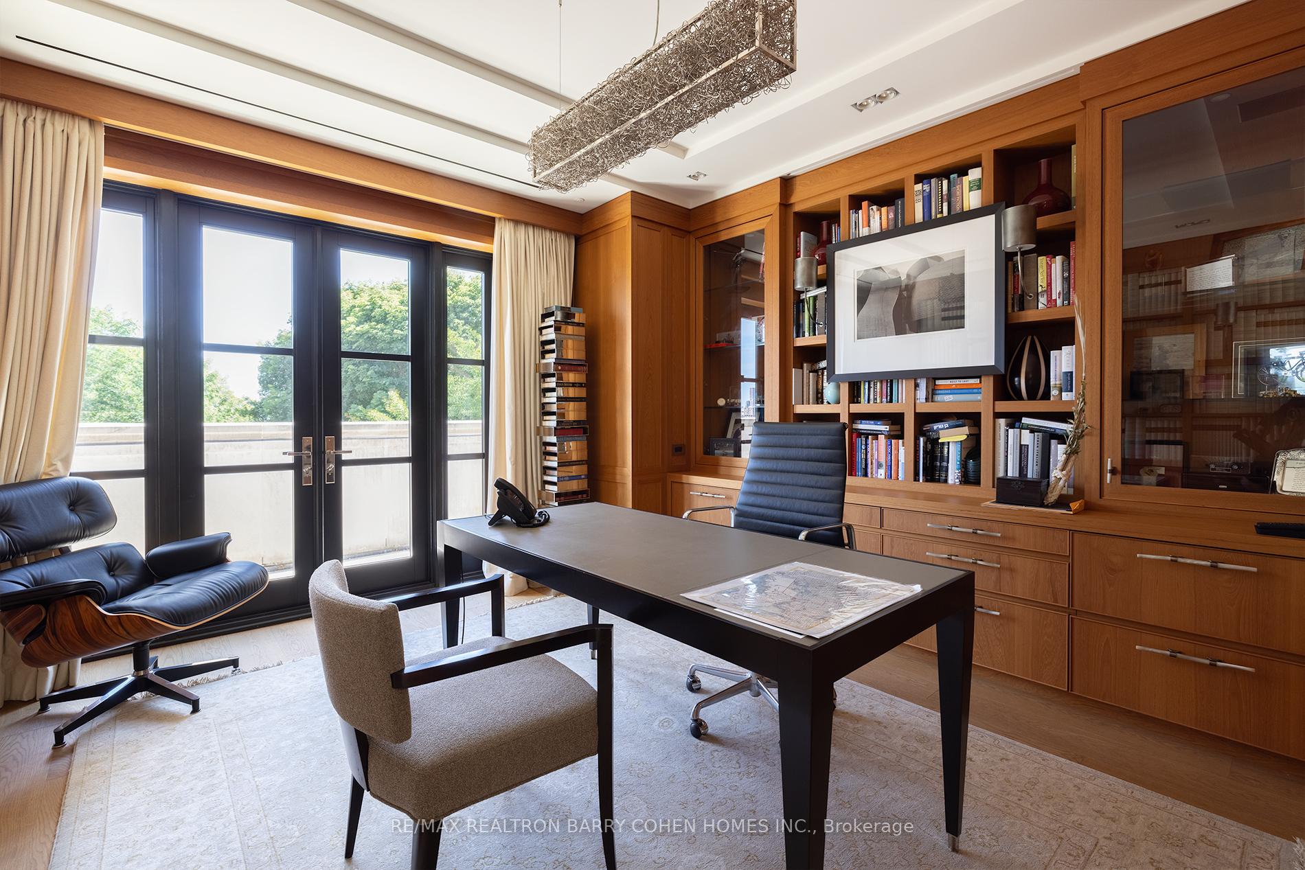 Photo 16 of 17 Ardwold Gate, Toronto, Casa Loma — HOMEH