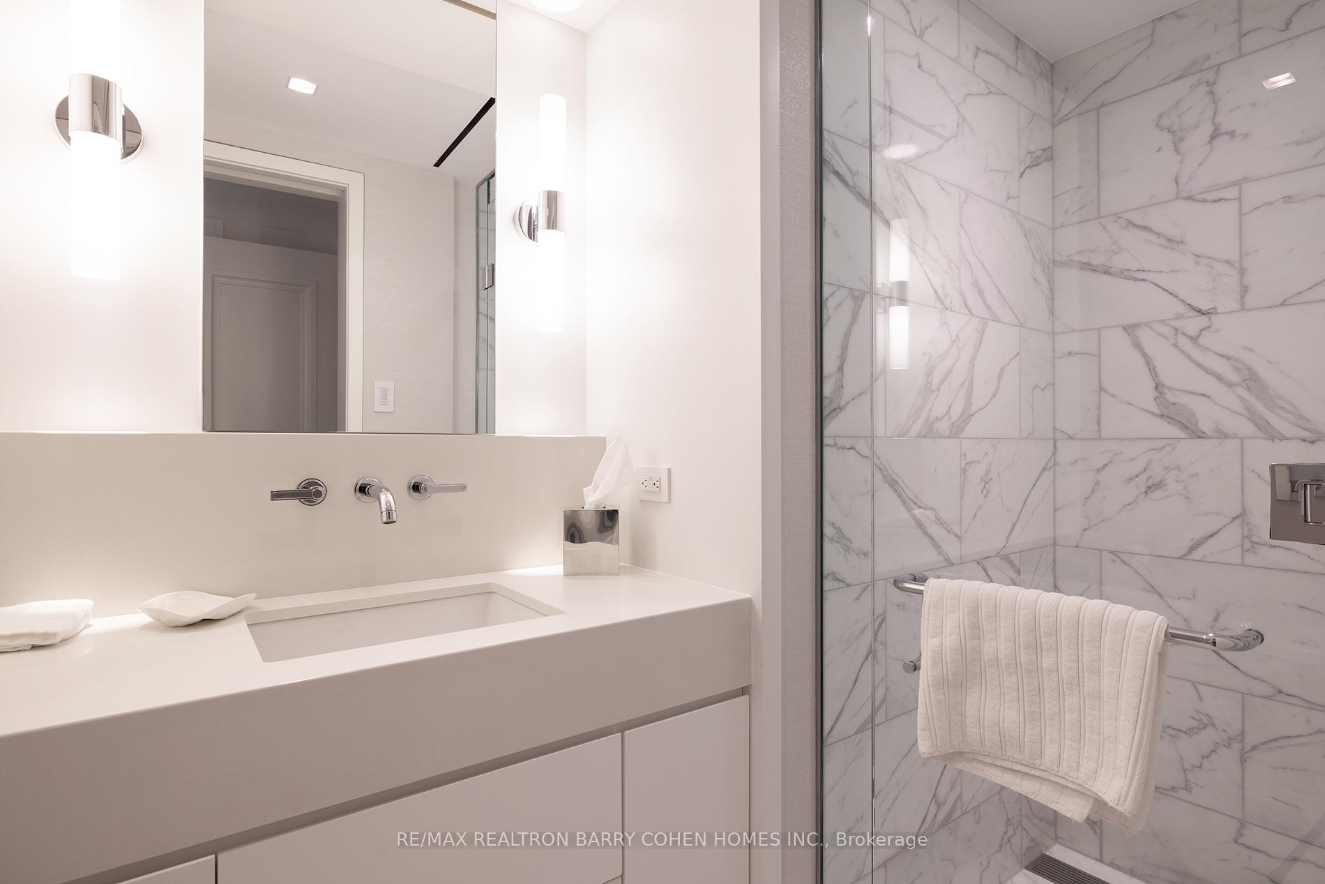 Photo 30 of 17 Ardwold Gate, Toronto, Casa Loma — HOMEH