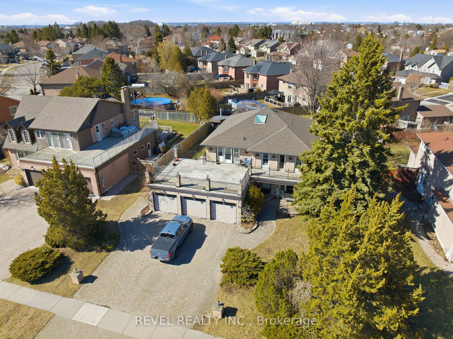 Photo 13 of 88 Lake Driveway, Ajax, South West — HOMEH