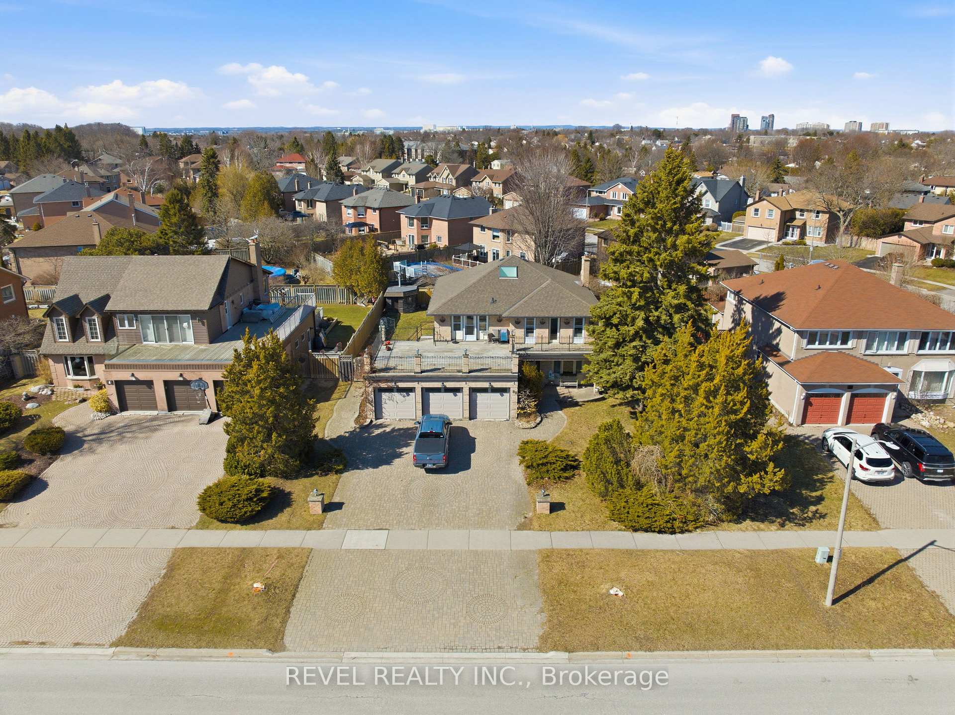 Photo 15 of 88 Lake Driveway, Ajax, South West — HOMEH