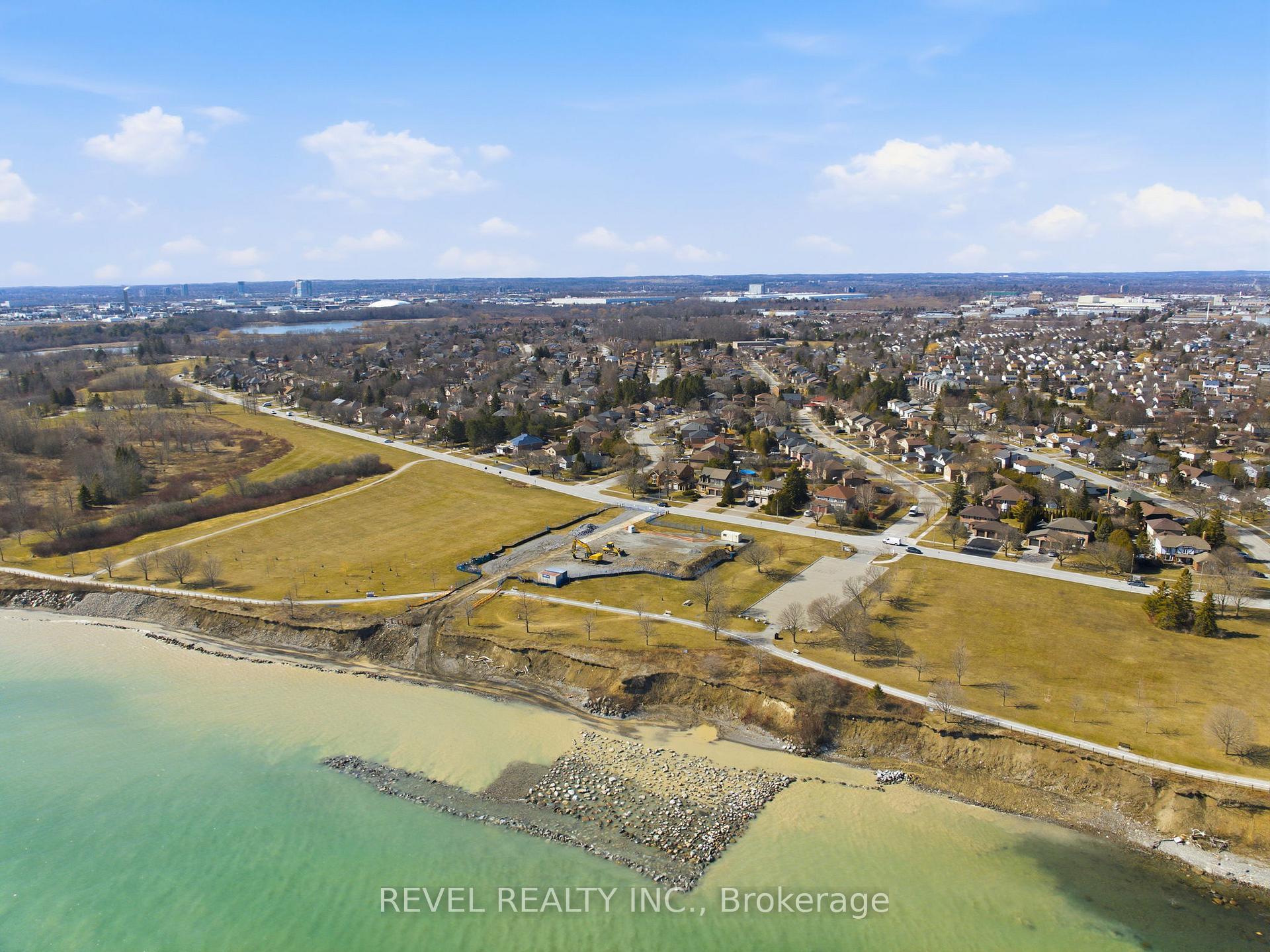 Photo 16 of 88 Lake Driveway, Ajax, South West — HOMEH