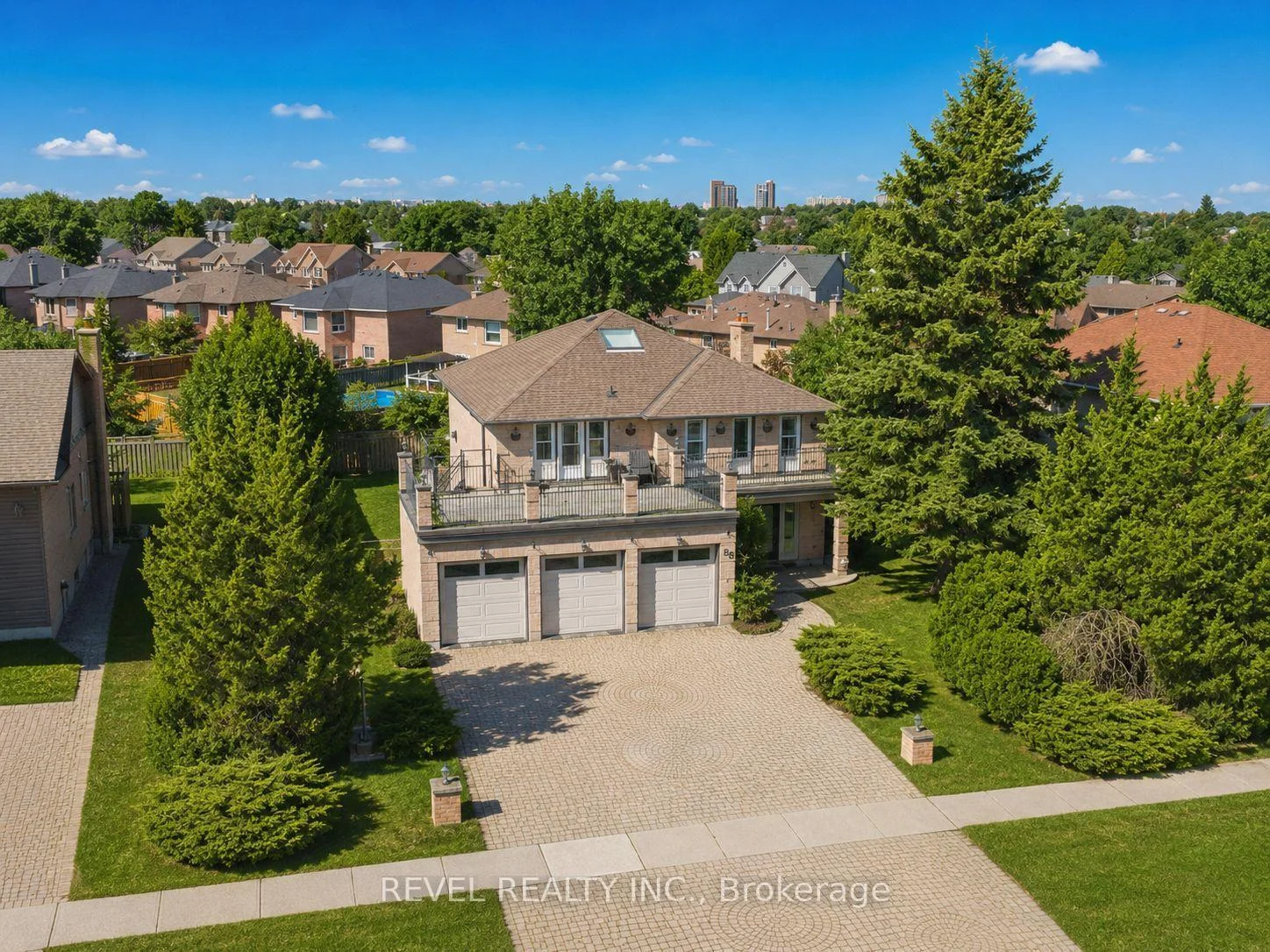Photo 10 of 88 Lake Driveway, Ajax, South West — HOMEH