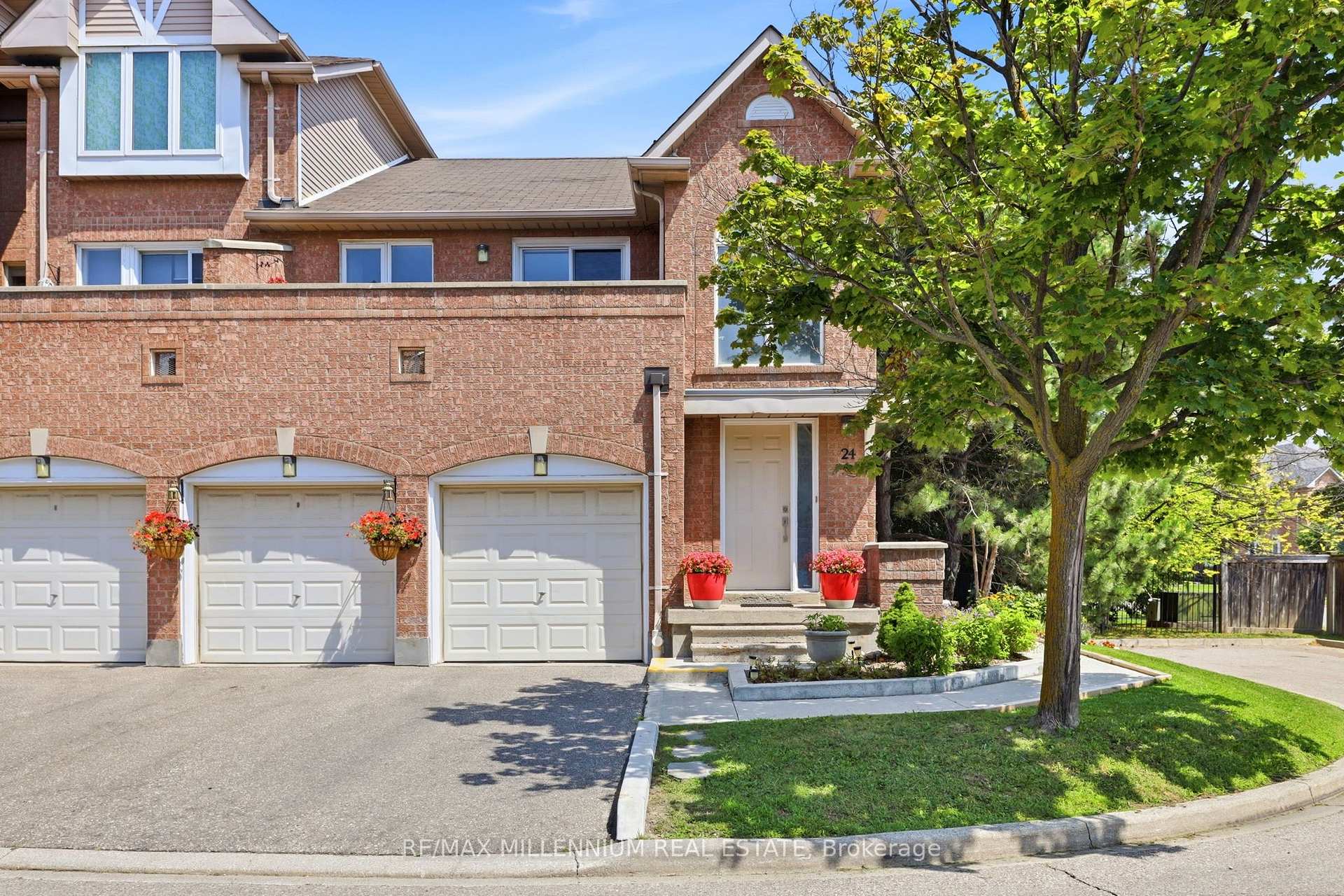 Photo 1 of Unit 24, 115 Bristol Road E, Mississauga, Hurontario — HOMEH