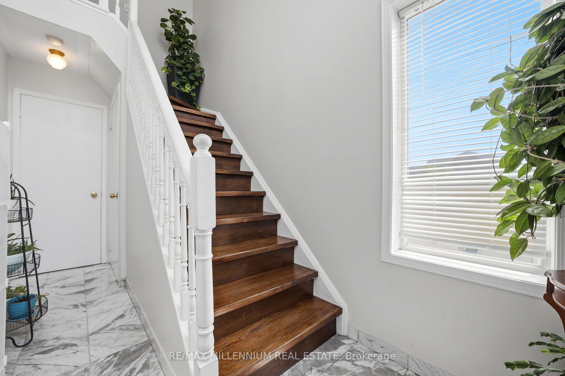 Photo 5 of Unit 24, 115 Bristol Road E, Mississauga, Hurontario — HOMEH