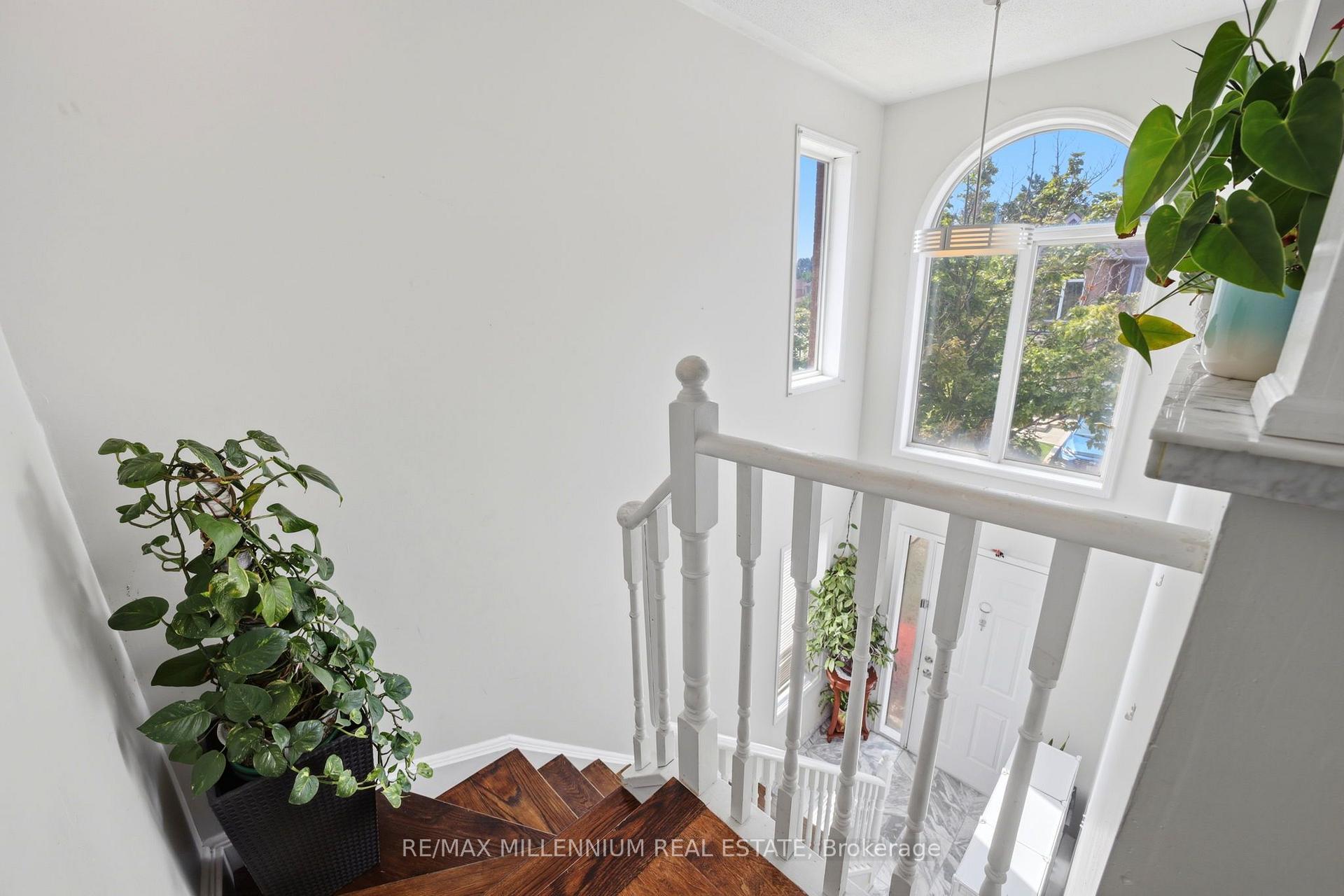 Photo 6 of Unit 24, 115 Bristol Road E, Mississauga, Hurontario — HOMEH