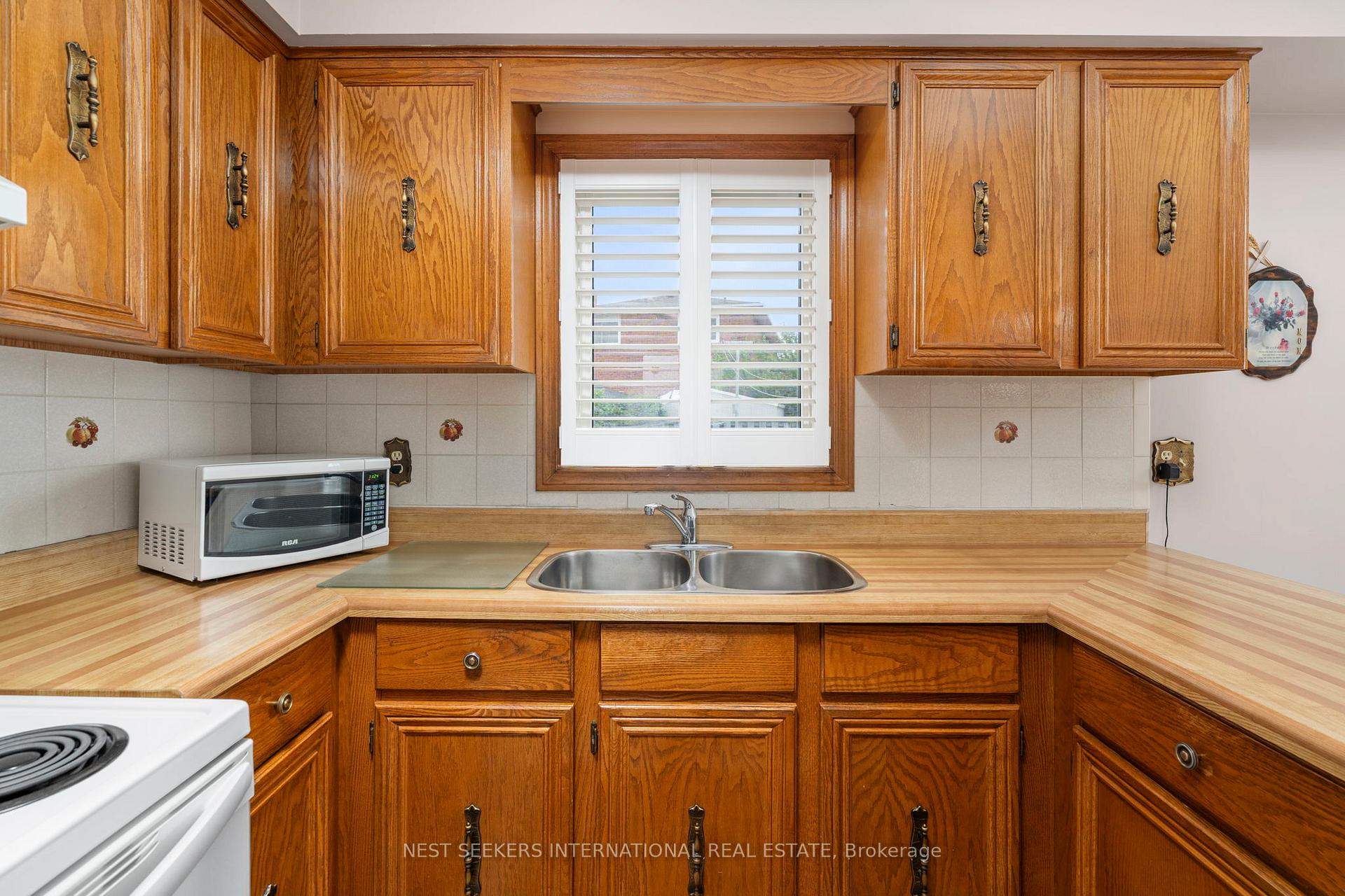 Photo 19 of 19 Kaiser Drive, Vaughan, West Woodbridge — HOMEH