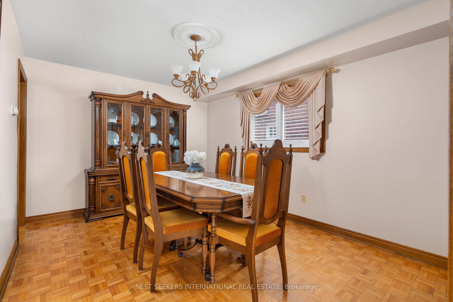 Photo 22 of 19 Kaiser Drive, Vaughan, West Woodbridge — HOMEH