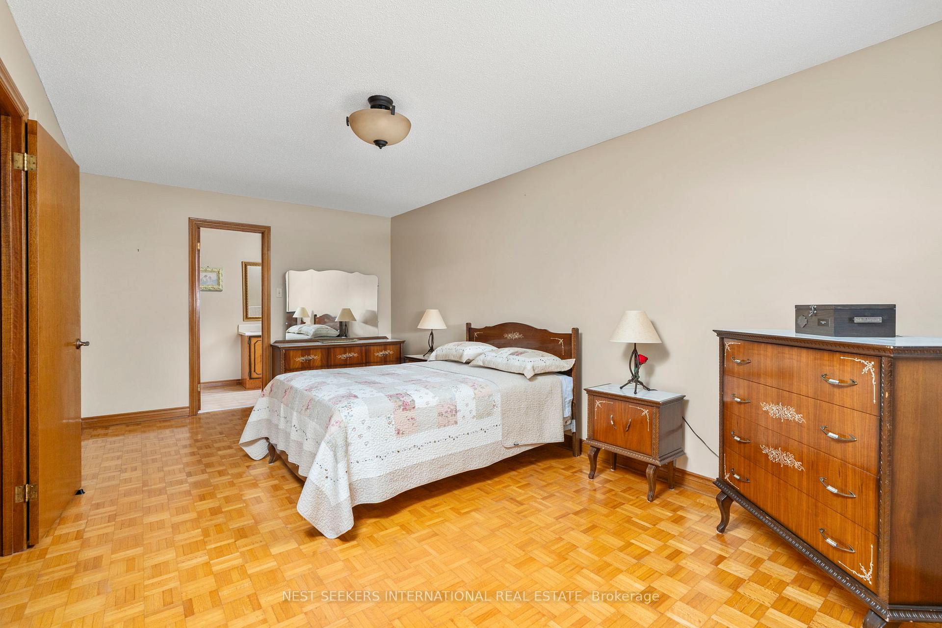 Photo 27 of 19 Kaiser Drive, Vaughan, West Woodbridge — HOMEH