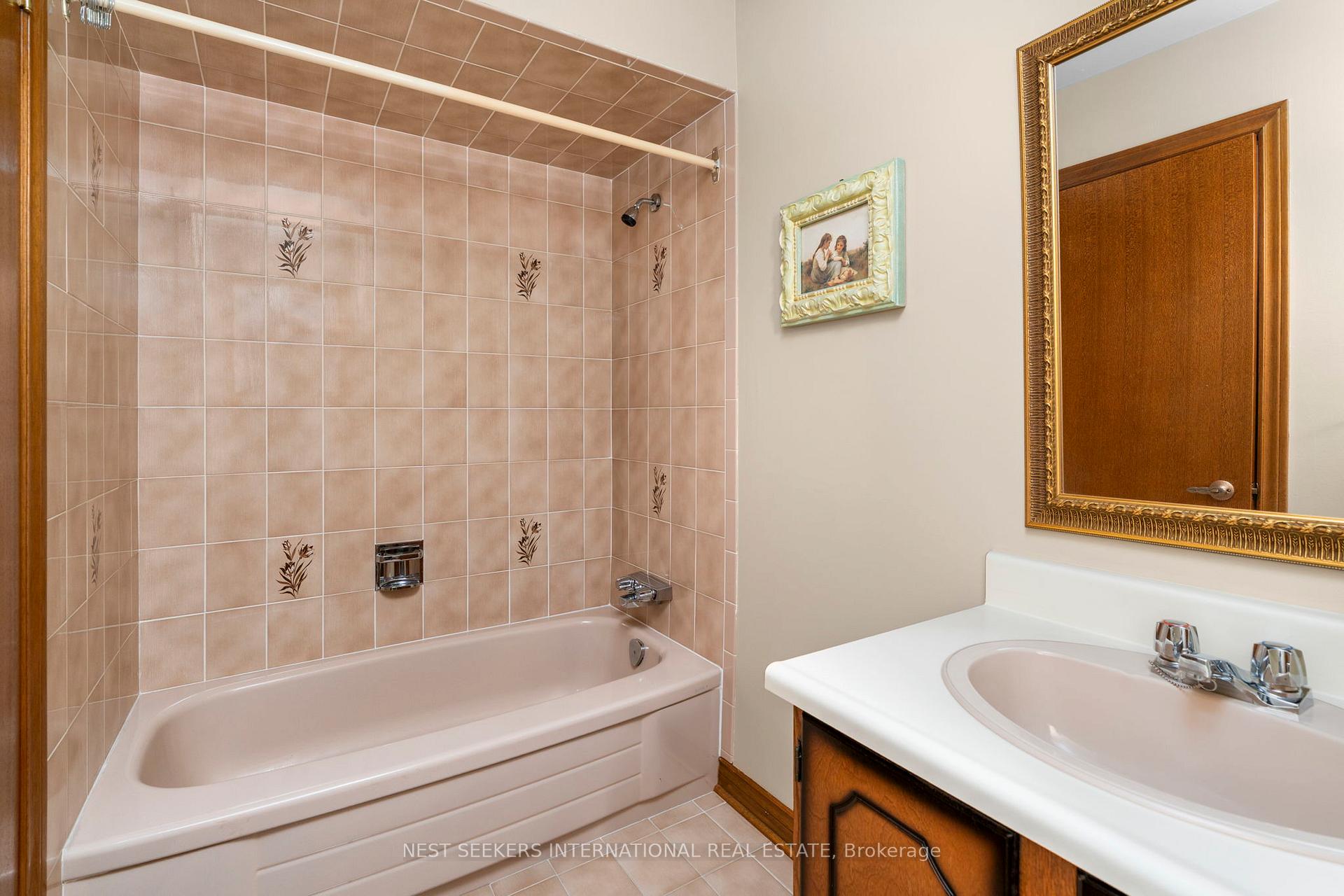 Photo 31 of 19 Kaiser Drive, Vaughan, West Woodbridge — HOMEH