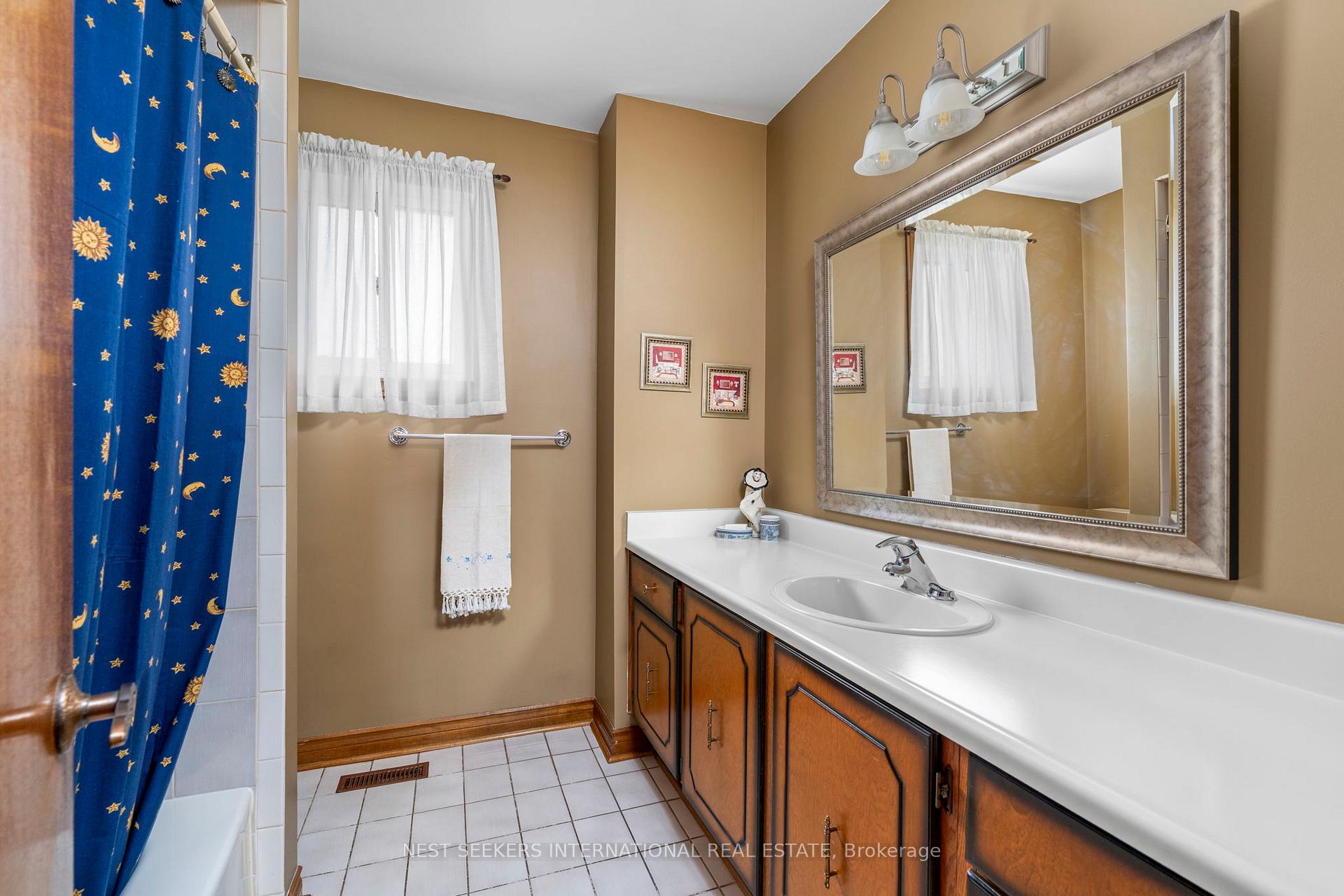 Photo 32 of 19 Kaiser Drive, Vaughan, West Woodbridge — HOMEH