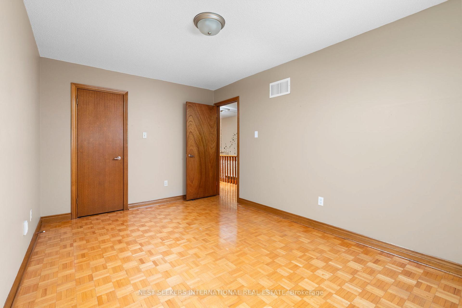 Photo 34 of 19 Kaiser Drive, Vaughan, West Woodbridge — HOMEH