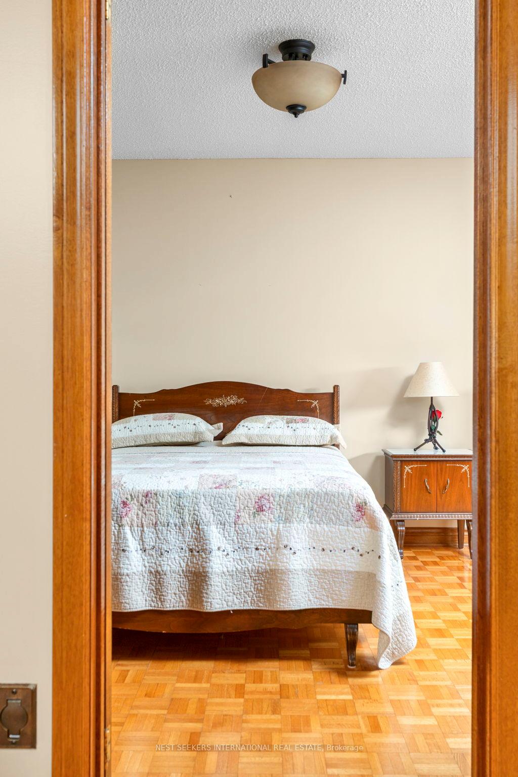 Photo 41 of 19 Kaiser Drive, Vaughan, West Woodbridge — HOMEH