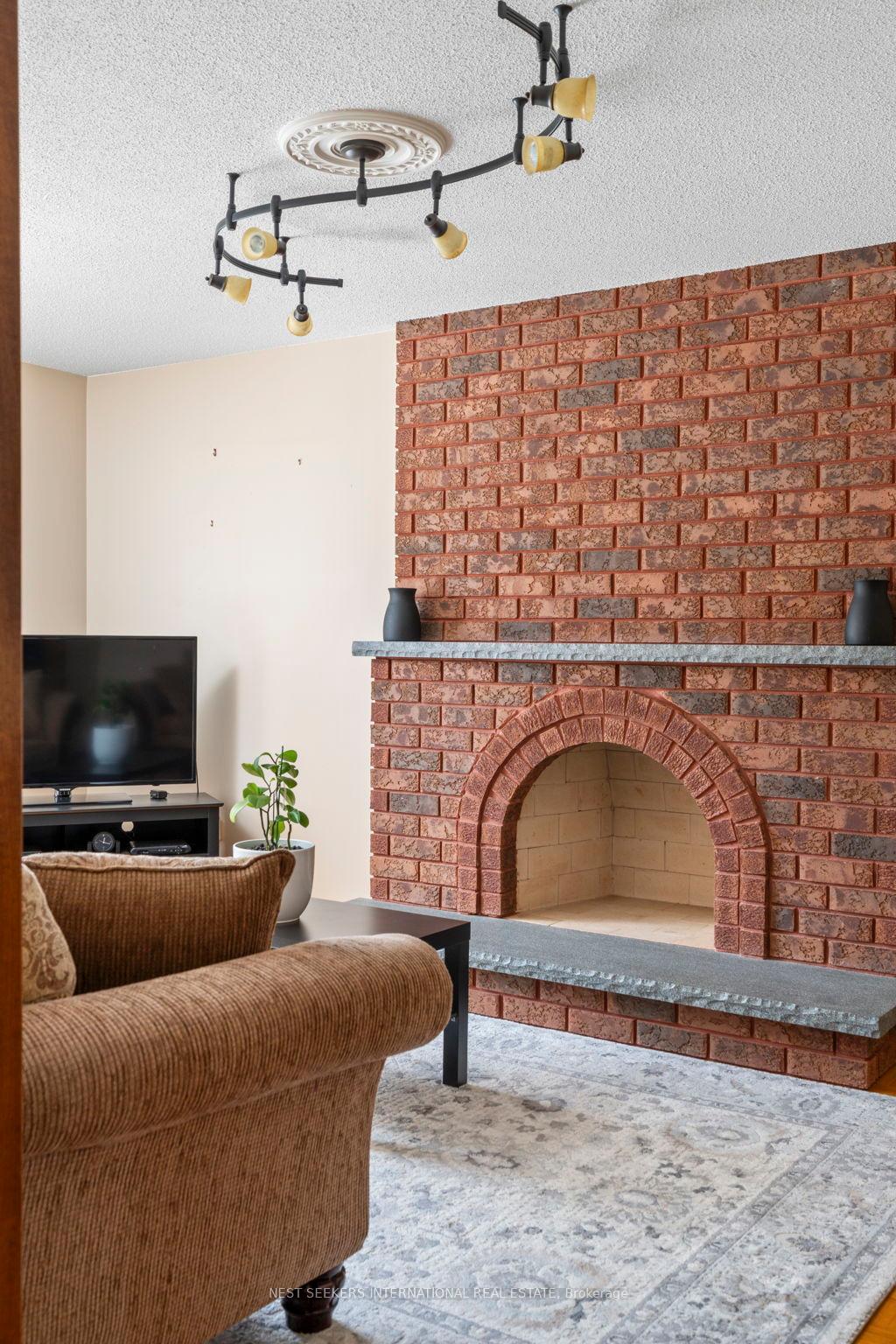Photo 42 of 19 Kaiser Drive, Vaughan, West Woodbridge — HOMEH