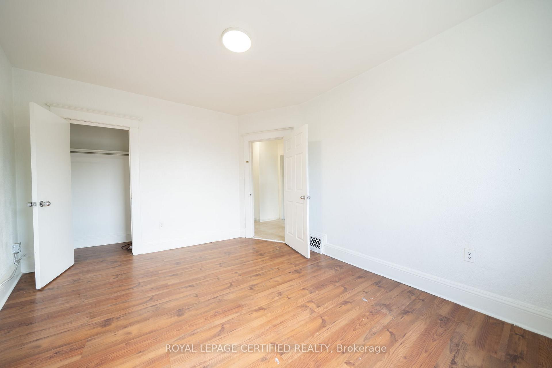 Photo 6 of 10 Fairleigh Avenue N, Hamilton, Gibson — HOMEH