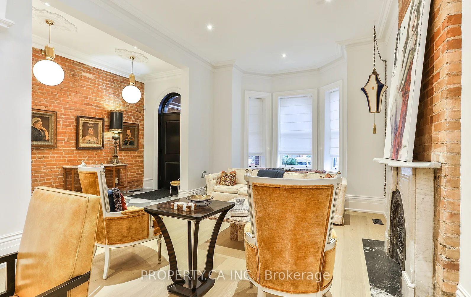 Photo 4 of Unit Main House, 38 Beaconsfield Avenue, Toronto, Little Portugal — HOMEH