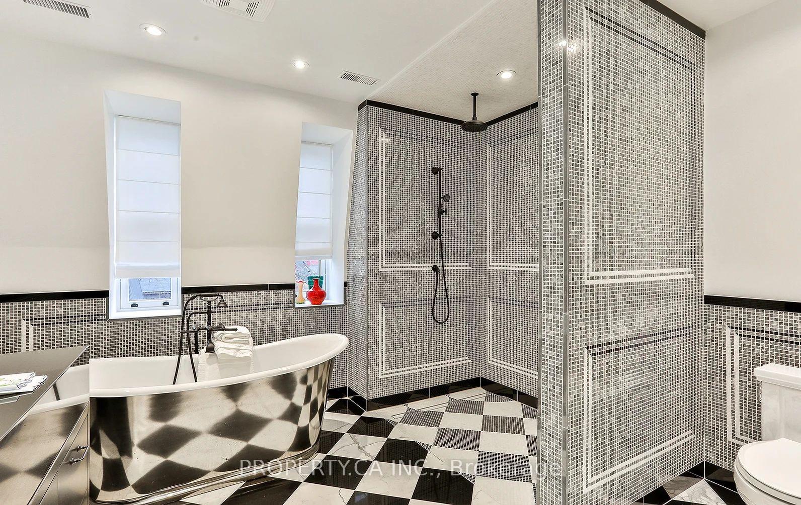 Photo 23 of Unit Main House, 38 Beaconsfield Avenue, Toronto, Little Portugal — HOMEH