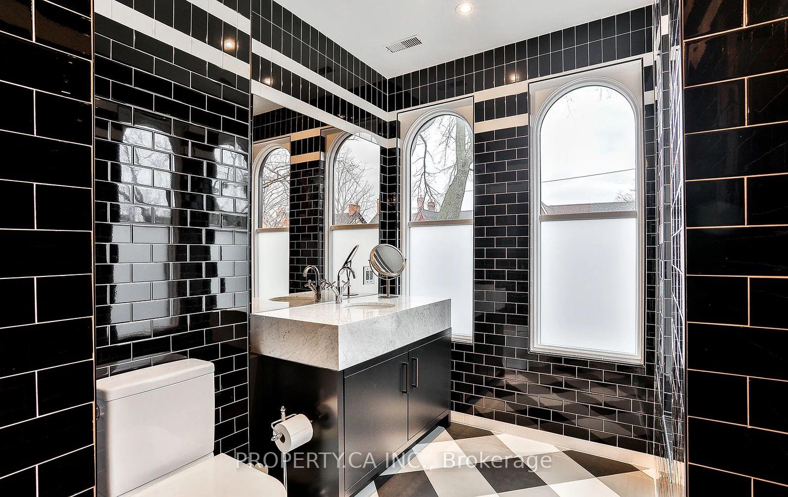 Photo 27 of Unit Main House, 38 Beaconsfield Avenue, Toronto, Little Portugal — HOMEH