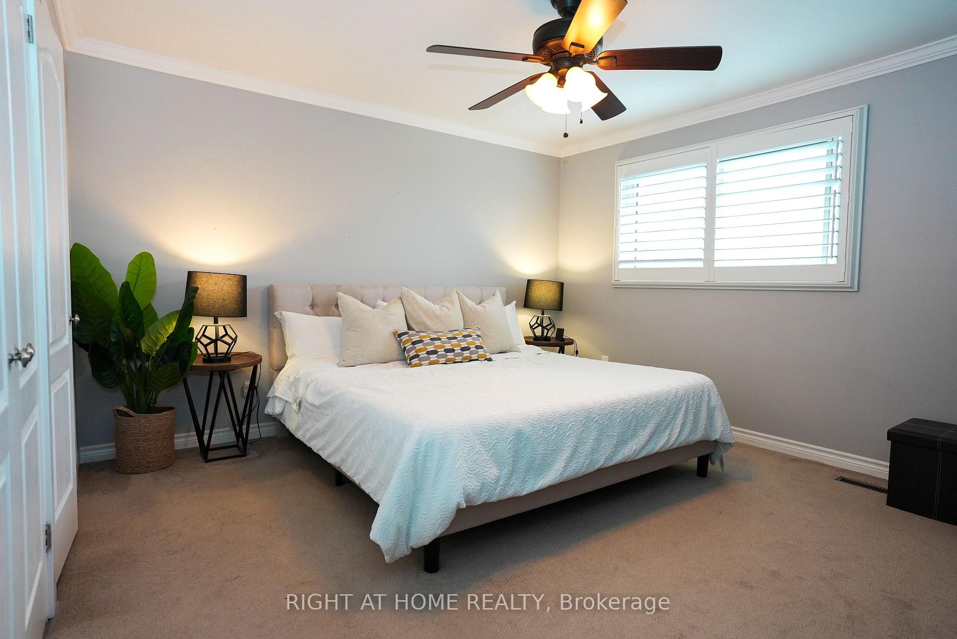 Photo 15 of 1266 Lakeview Drive, Oakville, Falgarwood — HOMEH