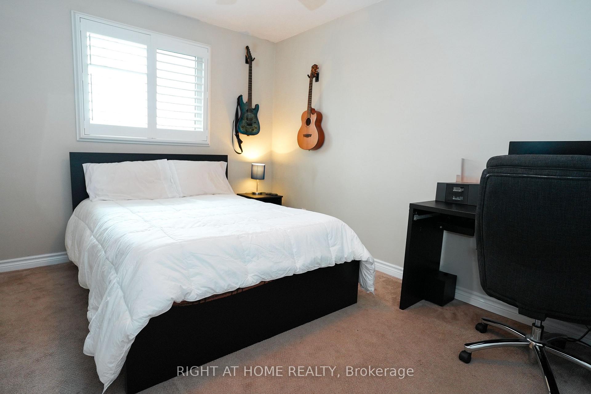 Photo 24 of 1266 Lakeview Drive, Oakville, Falgarwood — HOMEH